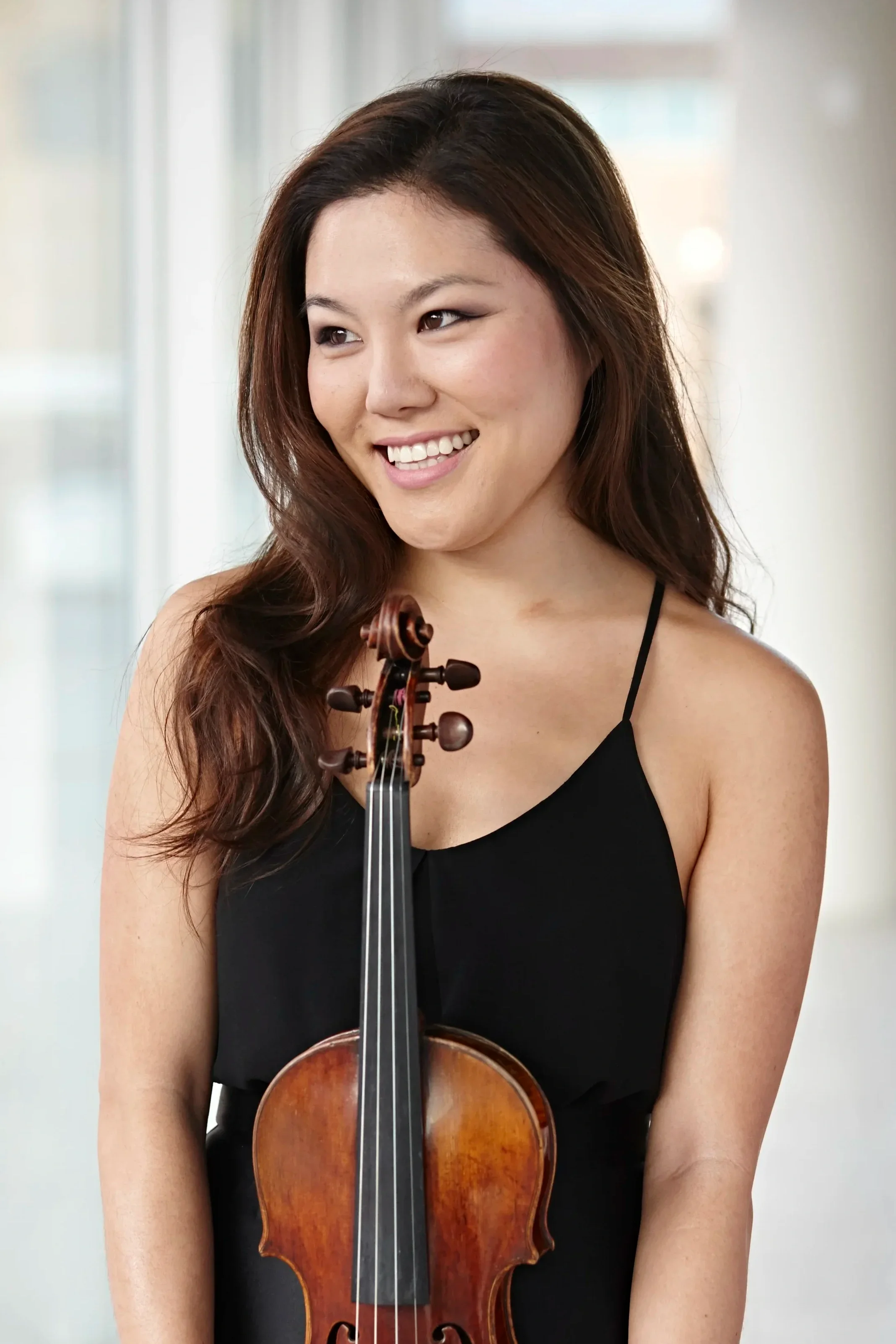 Susie Park, violin