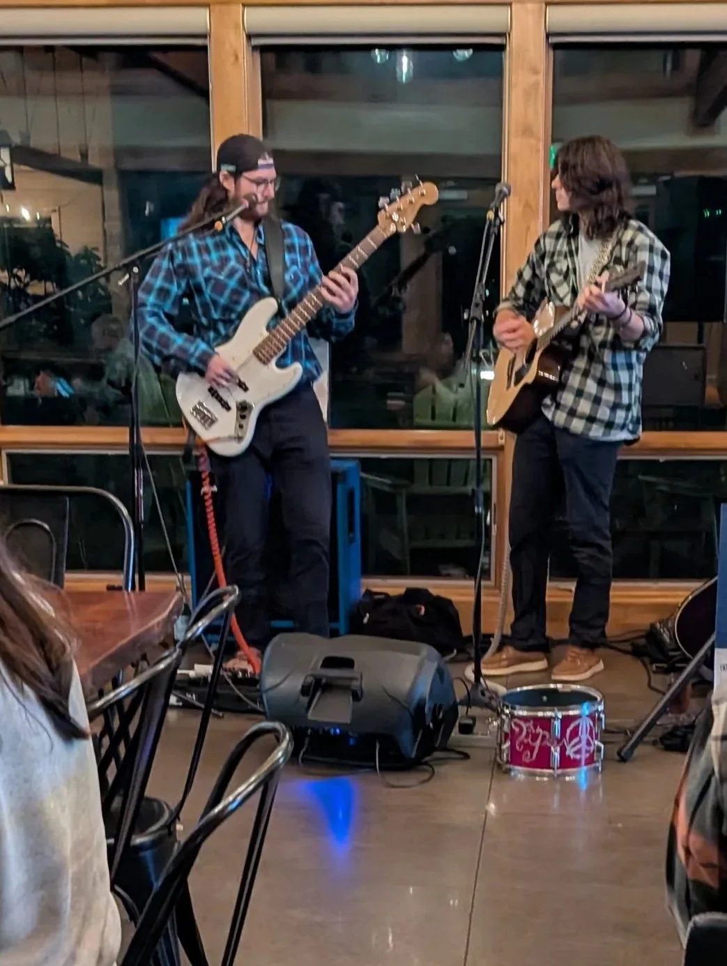 Live Music with The Entourage
