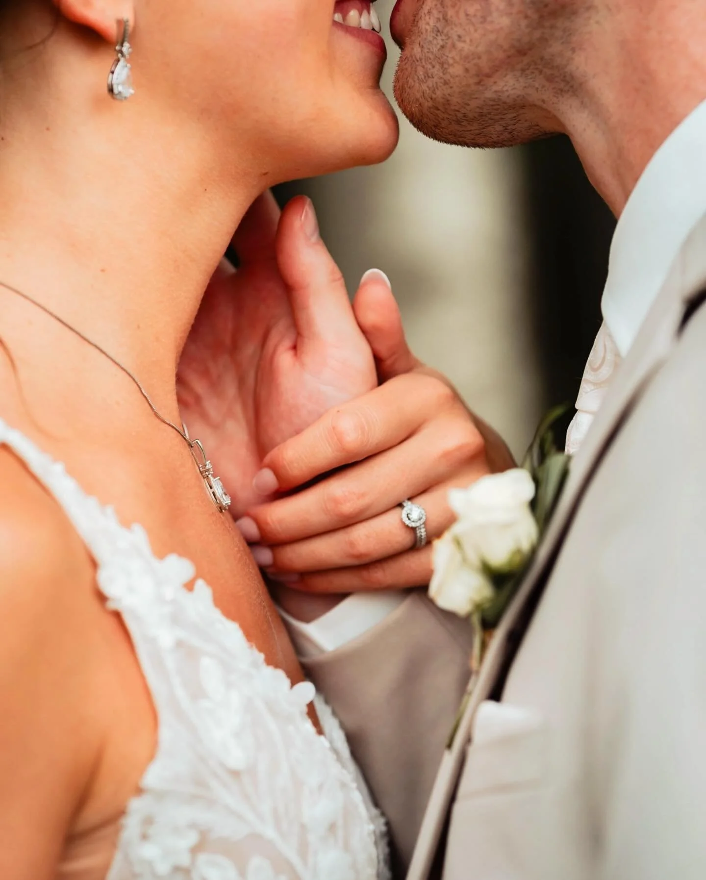 Sunshine filtering through the trees, rows of vines stretching endlessly, and two hearts saying forever under the open summer sky 🤍🍇

A winery wedding is pure magic &mdash; warm breezes, golden light, and love that feels as timeless as the vineyard