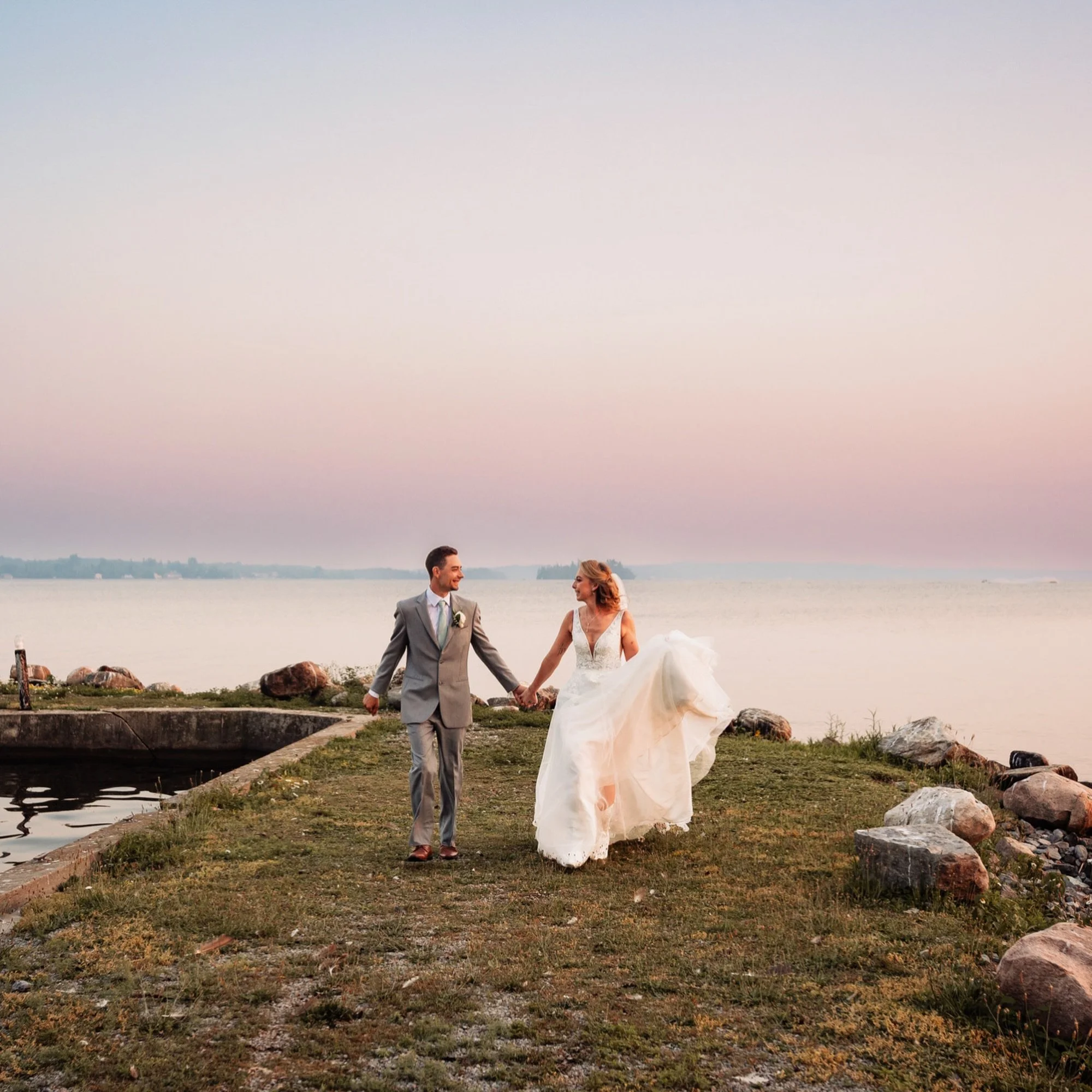 Just before the light disappeared, we snuck away from the celebration and headed down to the water. The smoky summer sky gave us the dreamiest, softest sunset - quiet, romantic and absolutely beautiful. ✨

These are the moments I love most. Just the 