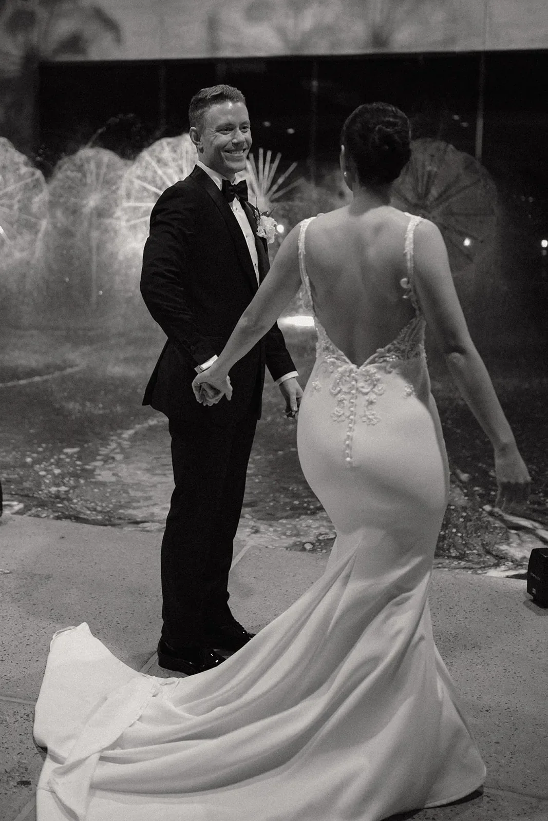 newlywed couple at QUAGOMA in Brisbane for wedding reception.