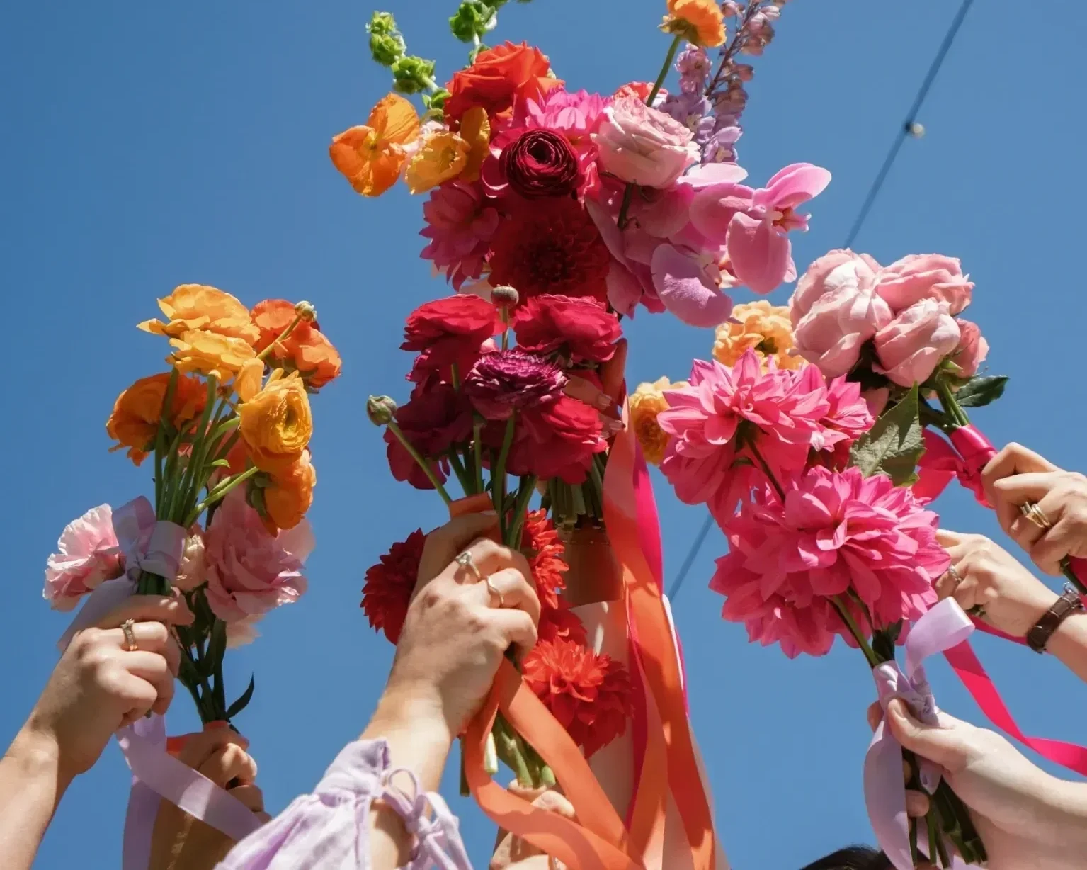bright bold bouquets from a modern Brisbane wedding florist