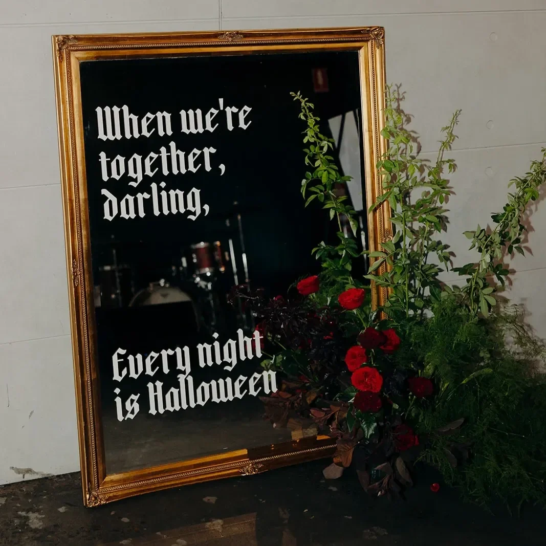 Gold Mirror welcome sign at Brisbane Wedding