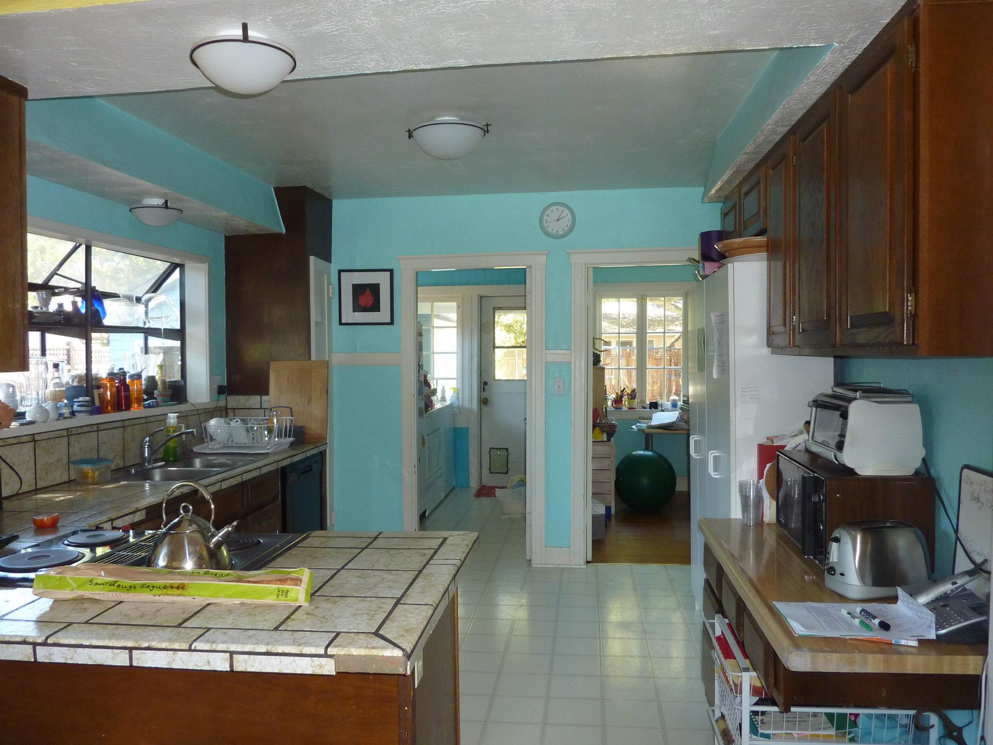 Kitchen existing.JPG