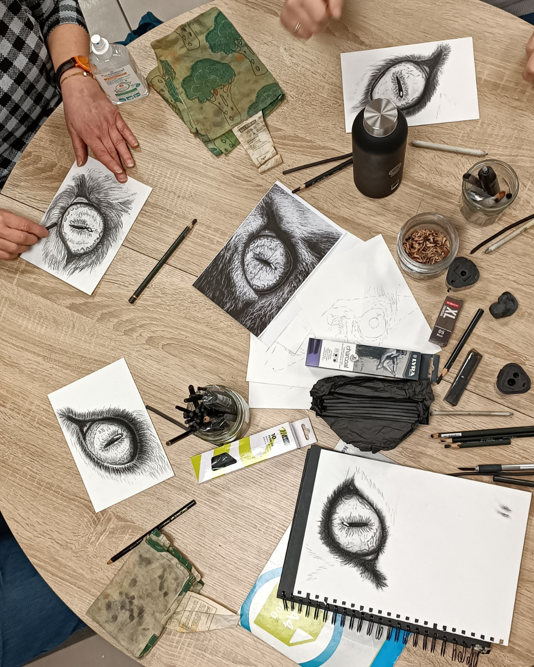 Atelier goûter fusain "regard animal" - Samedi 2 mai 13h30 à 16h30