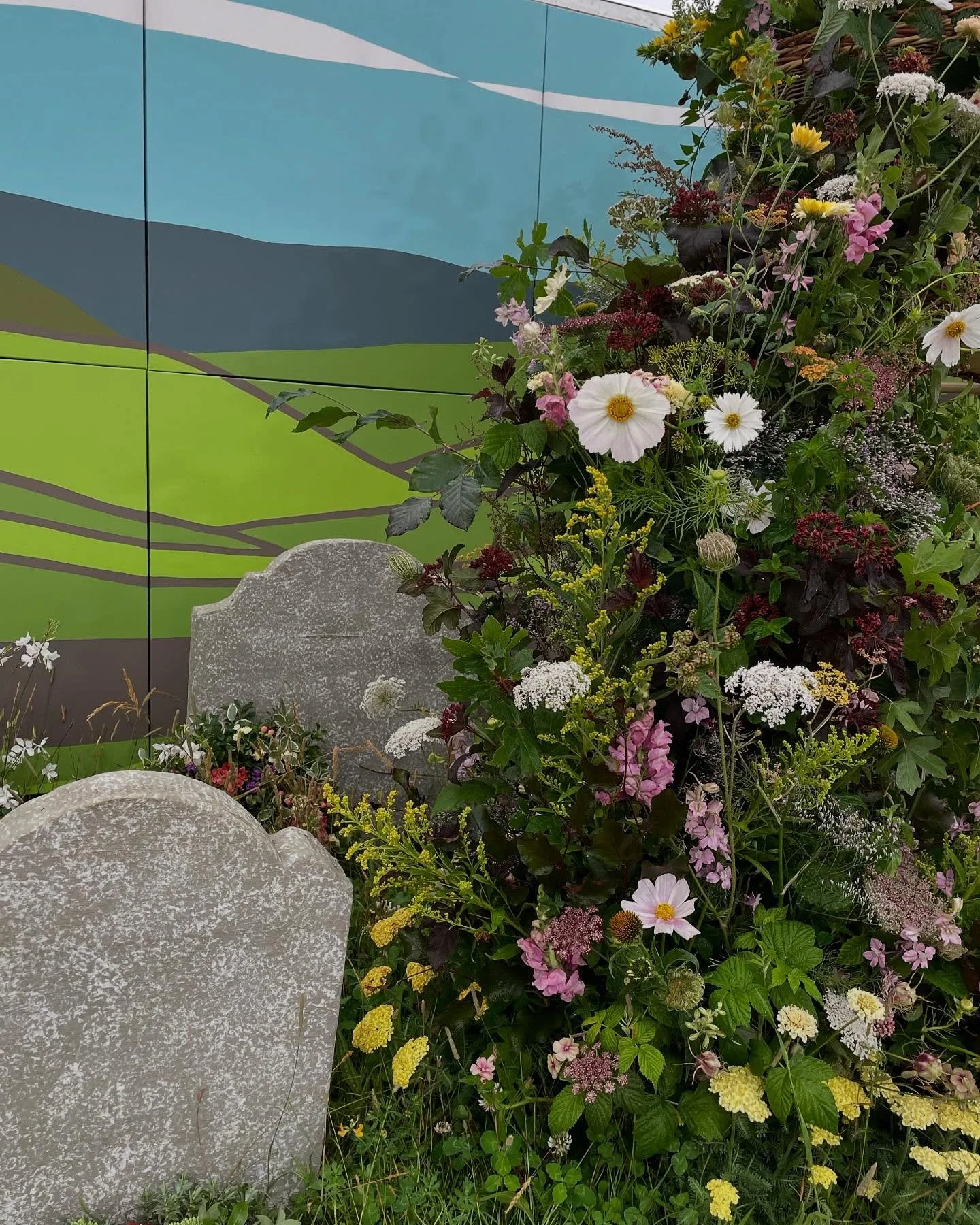 .
We&rsquo;ve dedicated this display to Malcolm.
Malcolm died two weeks ago and his funeral is today. 
He was Deb&rsquo;s @periwinkle.barn Dad. 
I&rsquo;ve been here the past few days putting the display together with Megan and Vicky @greystoneflower