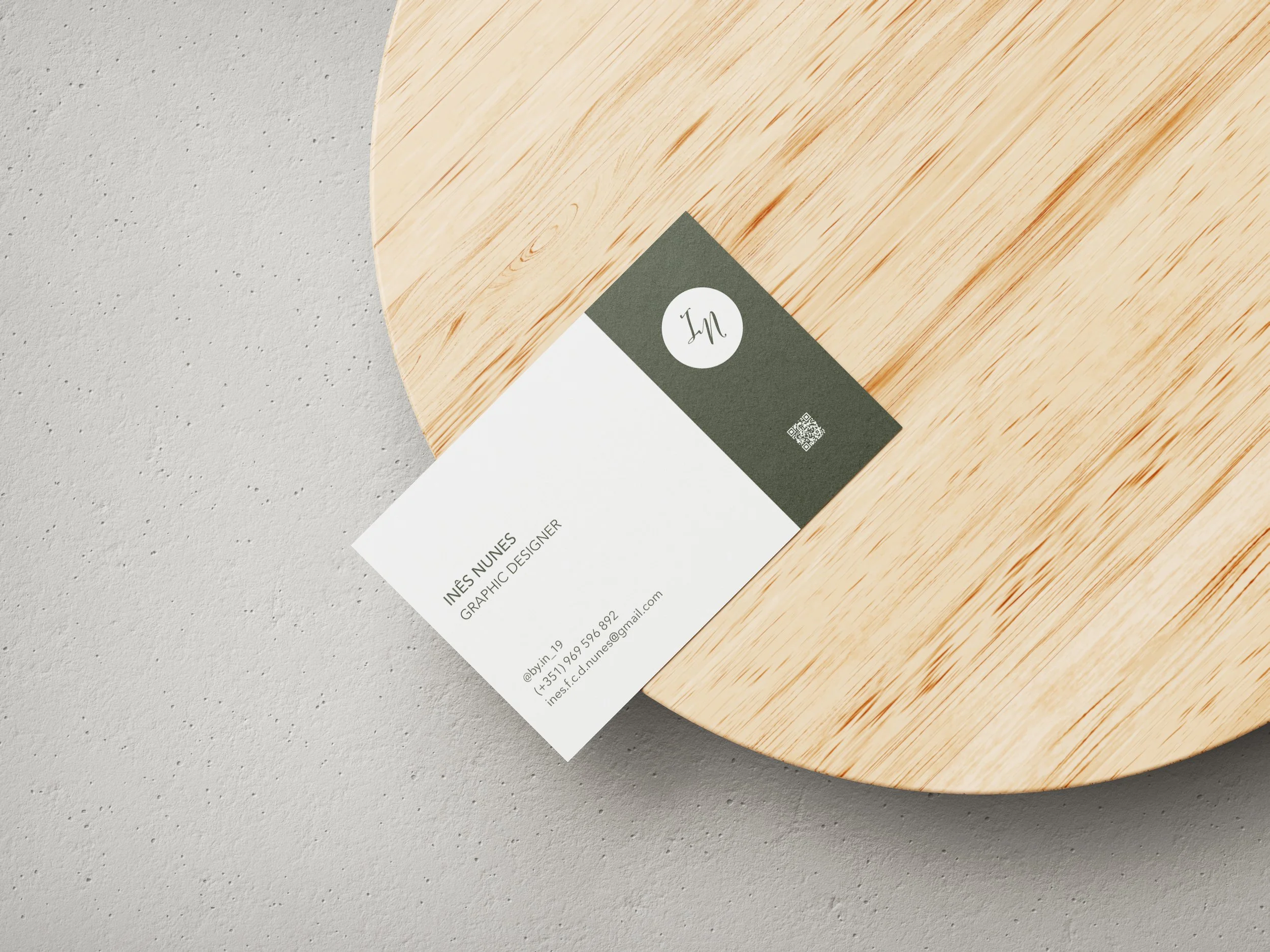 Free_Business_Cards_Mockup_3.JPG