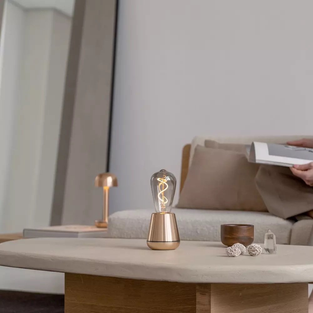One – Lampe de table sans fil design or