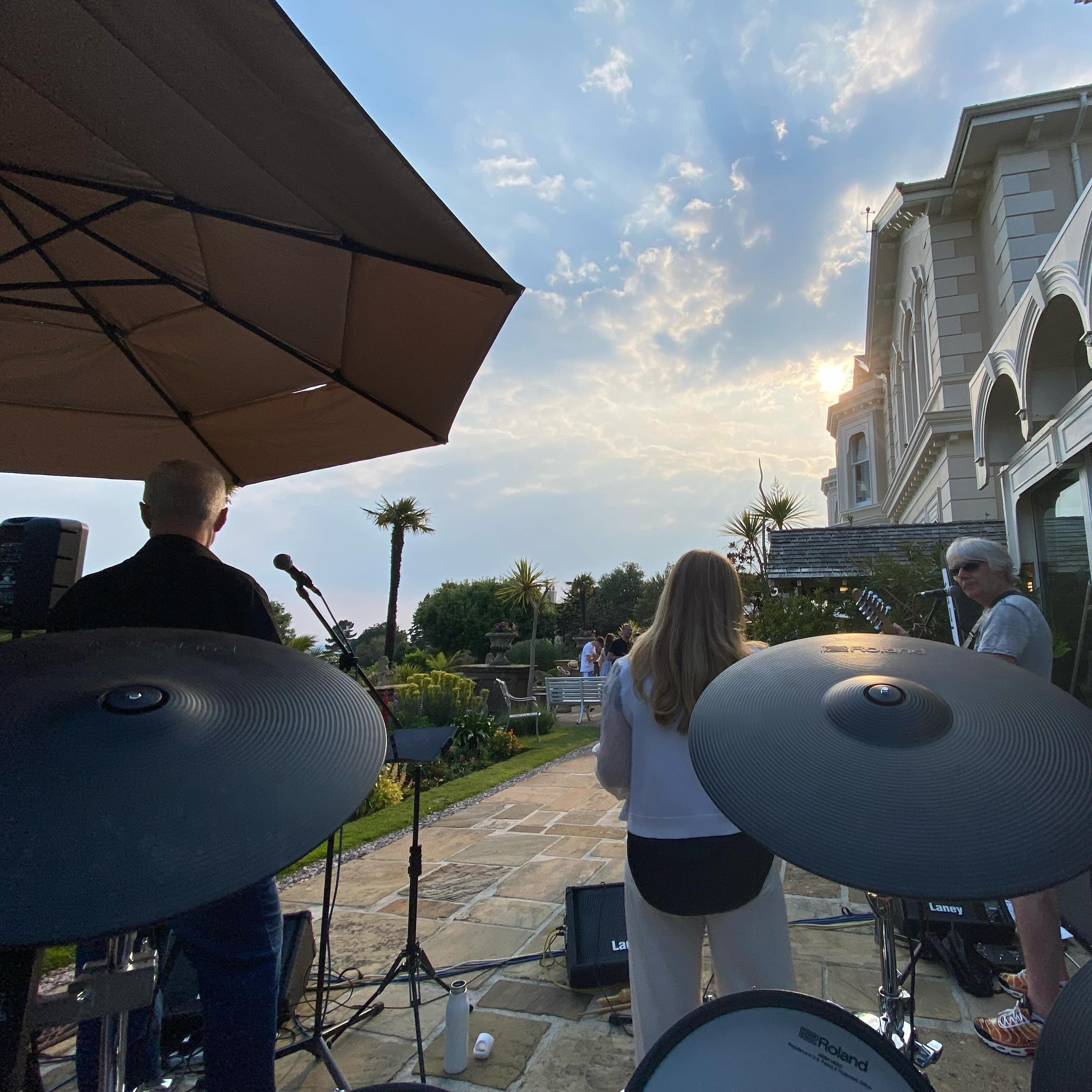 Sound check in the setting sun! 🎸🎙️🎸🥁🎸

#BoughtAndSold #LiveMusic #LoveMusic