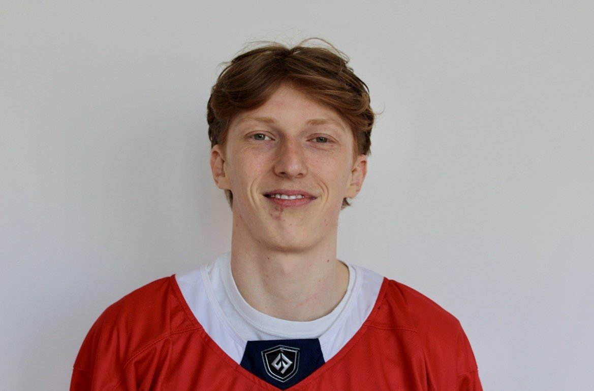 Nathan Edwards Headshot