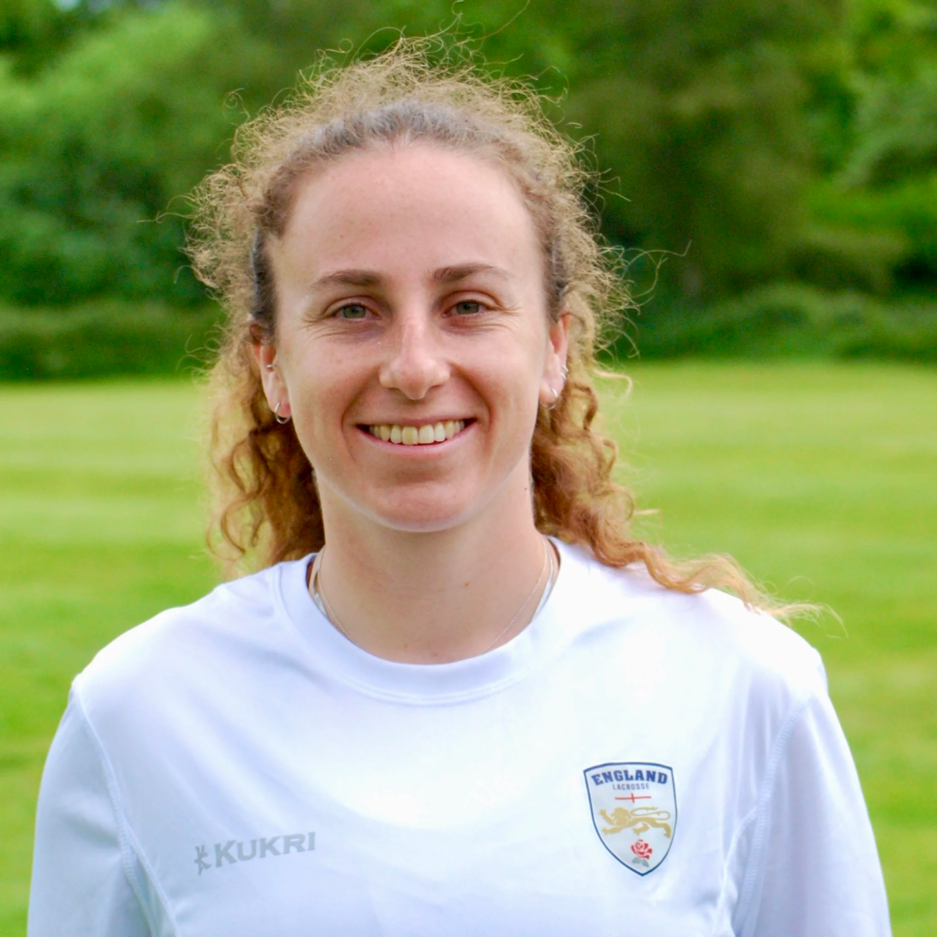 Lauren Lewis Head Shot
