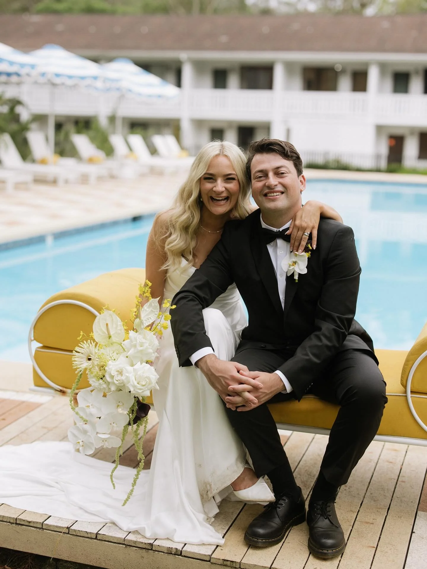 This time last year I had just married my cousin to the love of his life! 

It was first time at @thelodgejamberoo as a celebrant and I was SO EXCITED! But being family I also got to stay for the whole guest experience and since then the Lodge has be