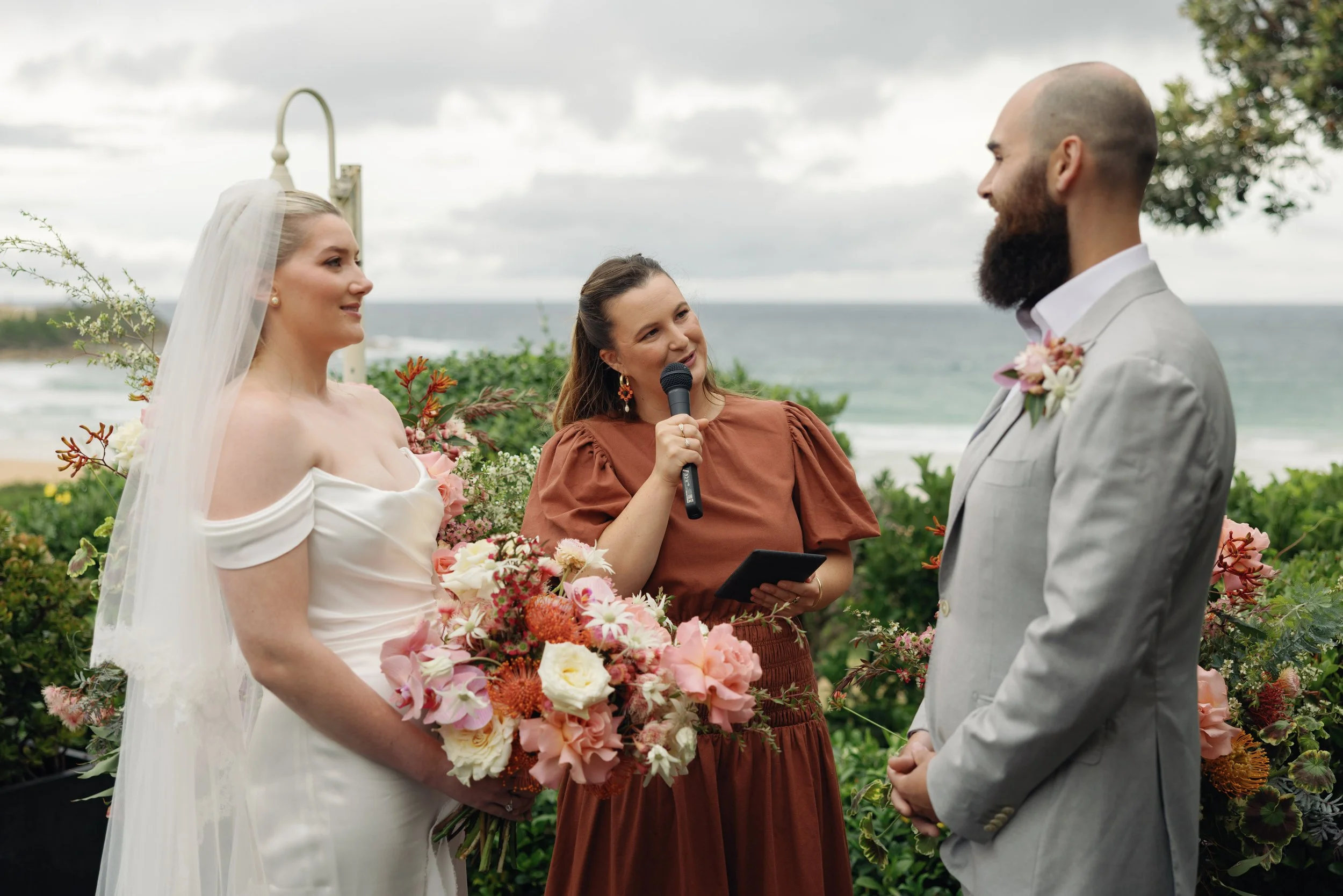 Sydney Wedding Celebrant, Married By Leah at Pilu Freshwater