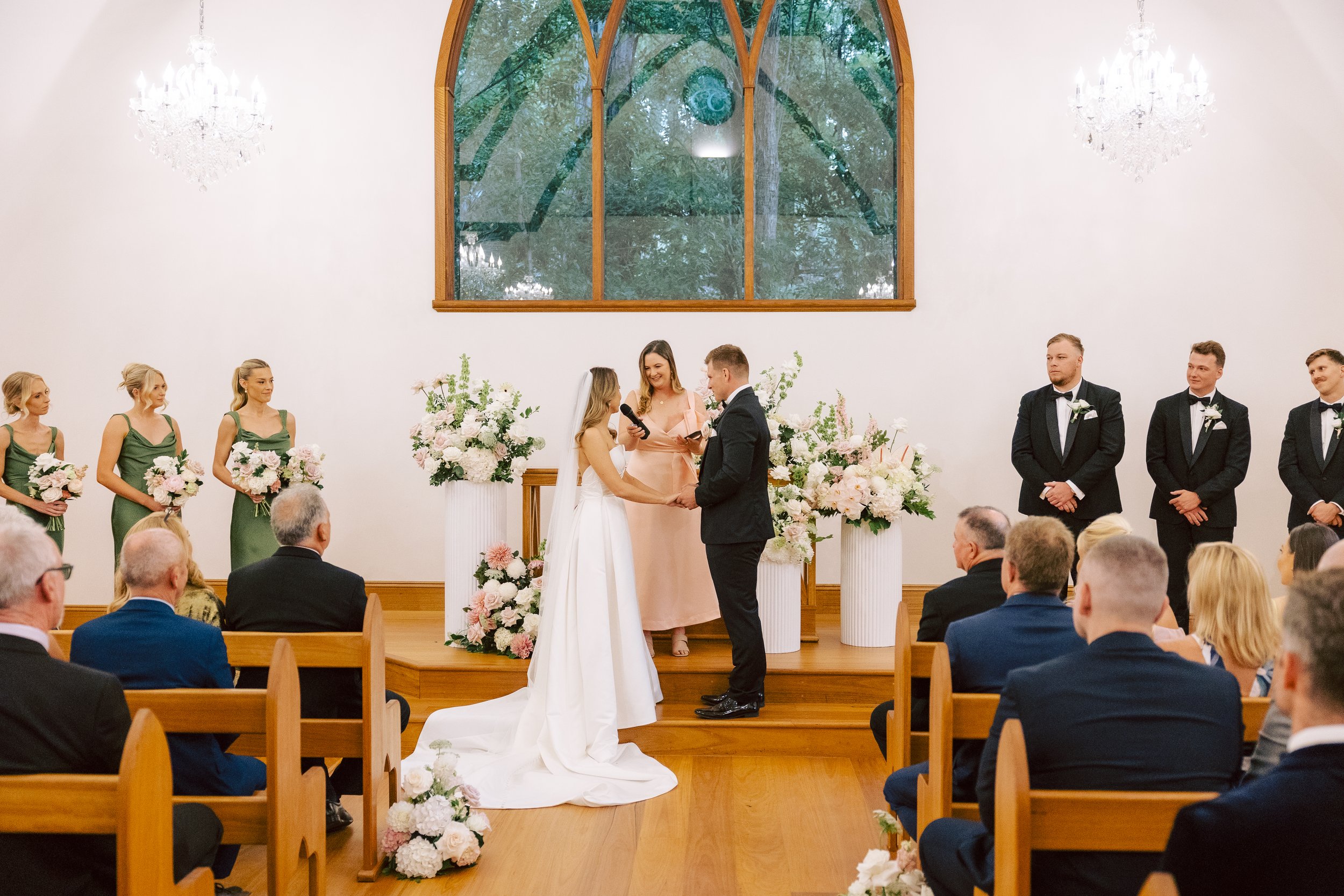 Married By Leah, The Lodge Jamberoo