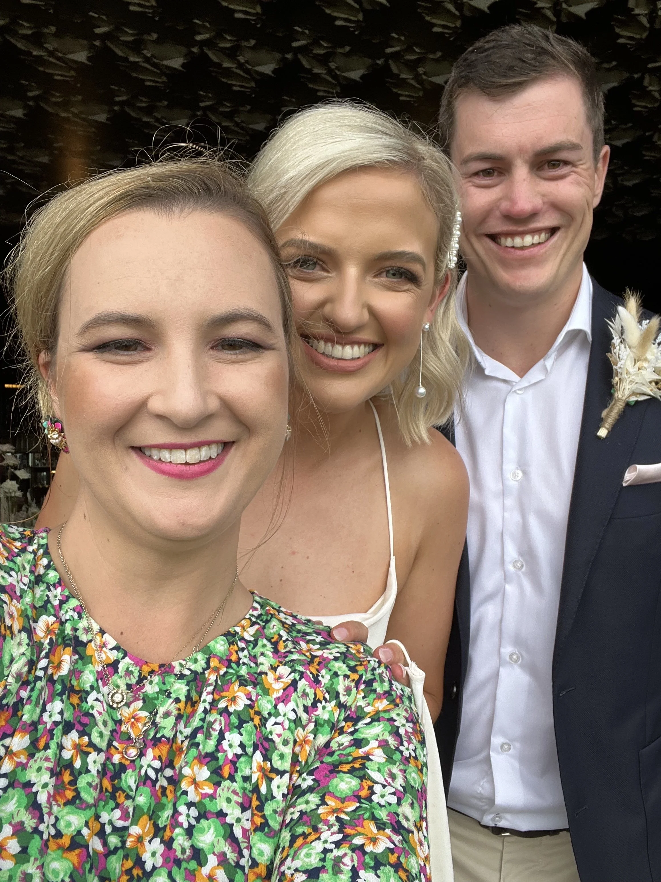 Celebrant taking a selfie with bride and groom at Hyrdro Majestic, Blue Mountains