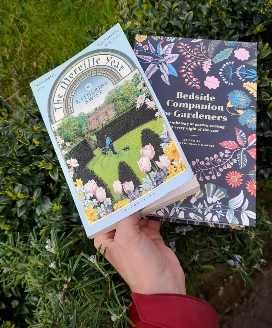 Gardening books are my fave ~ sets the imagination alight 🕯🌳 🌸 

#garden #outdoors #chill #books #booklover