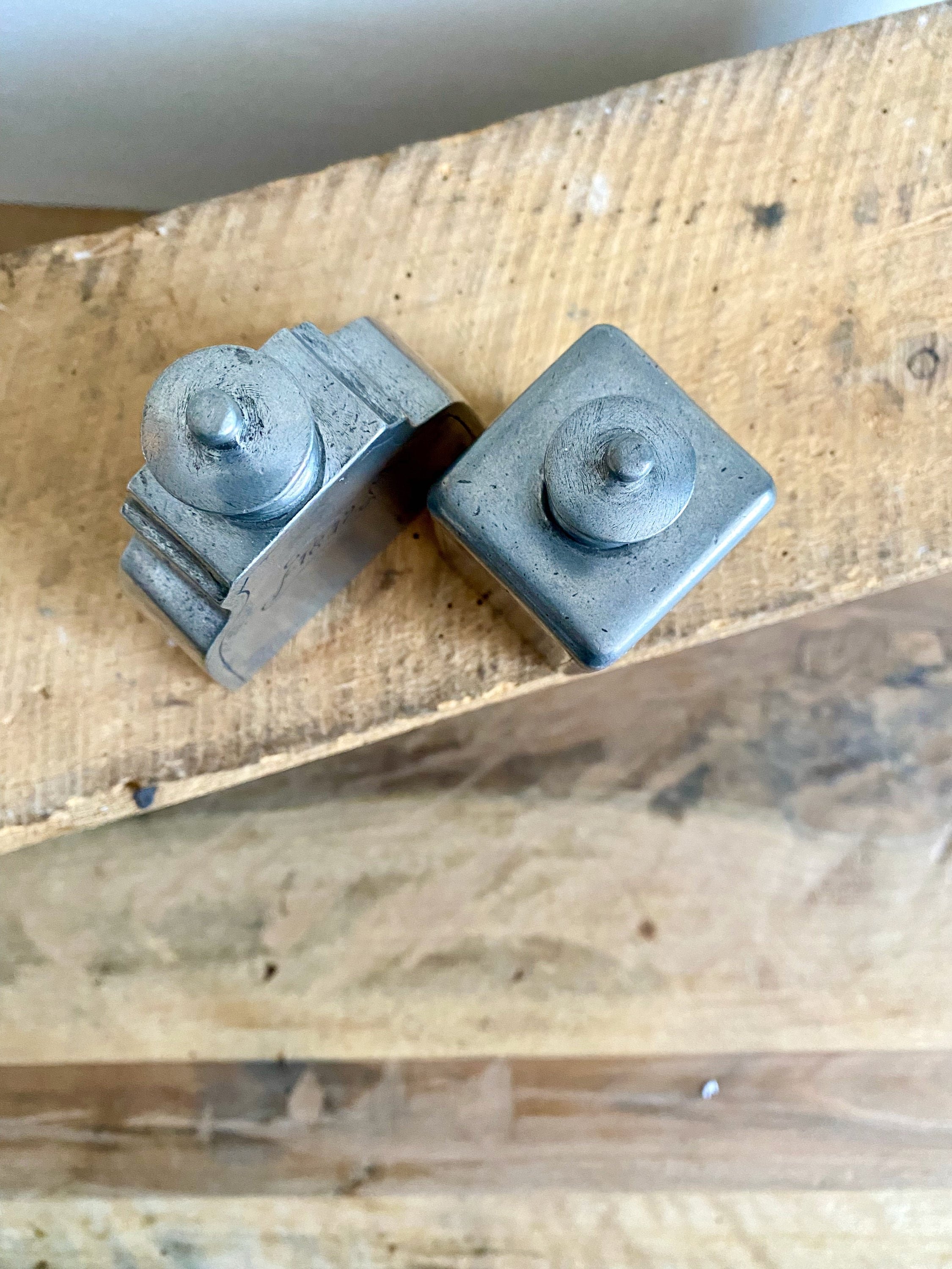 https://i.etsystatic.com/14207229/r/il/dfe755/4712435187/il_fullxfull.4712435187_hmep.jpg