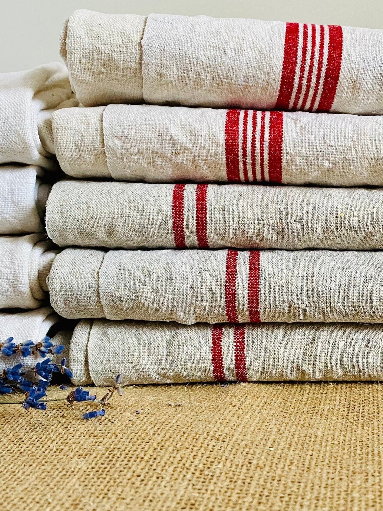 https://i.etsystatic.com/14207229/r/il/4cf076/5753038813/il_fullxfull.5753038813_3c2j.jpg