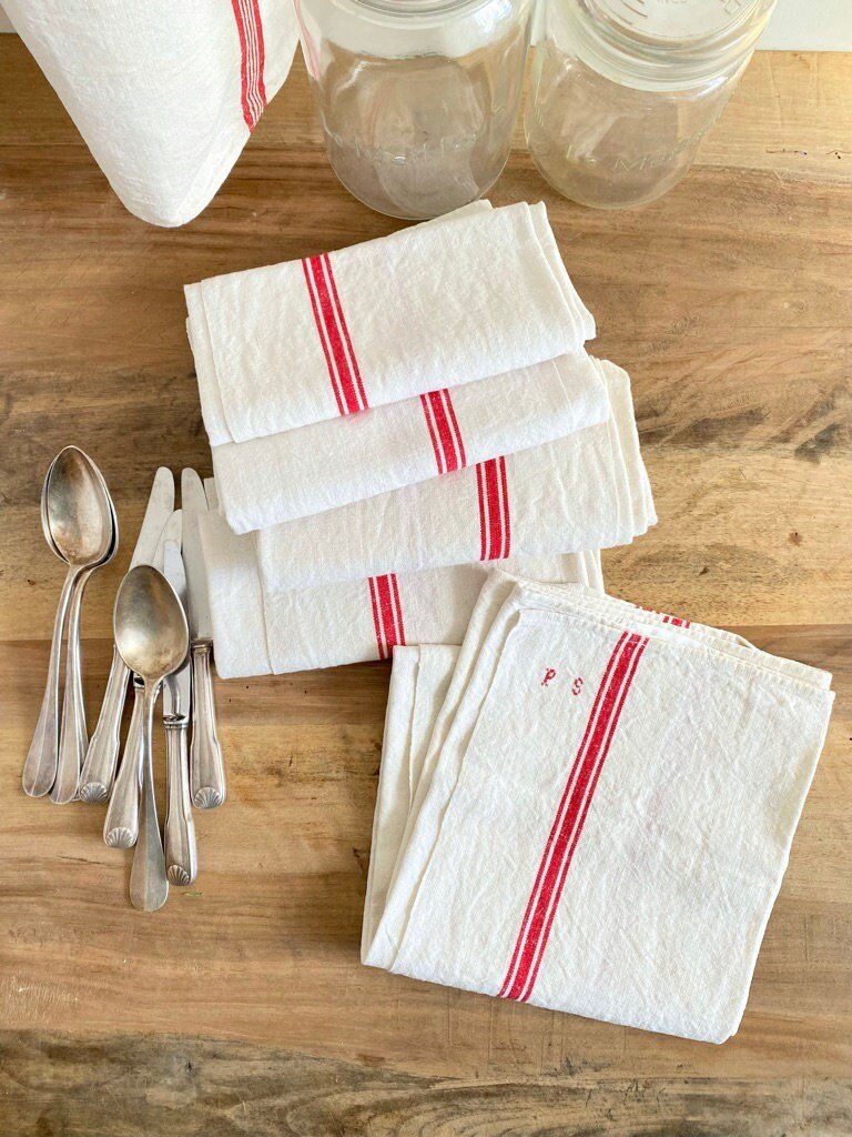 https://i.etsystatic.com/14207229/r/il/eeaee3/5701823576/il_fullxfull.5701823576_k6x0.jpg