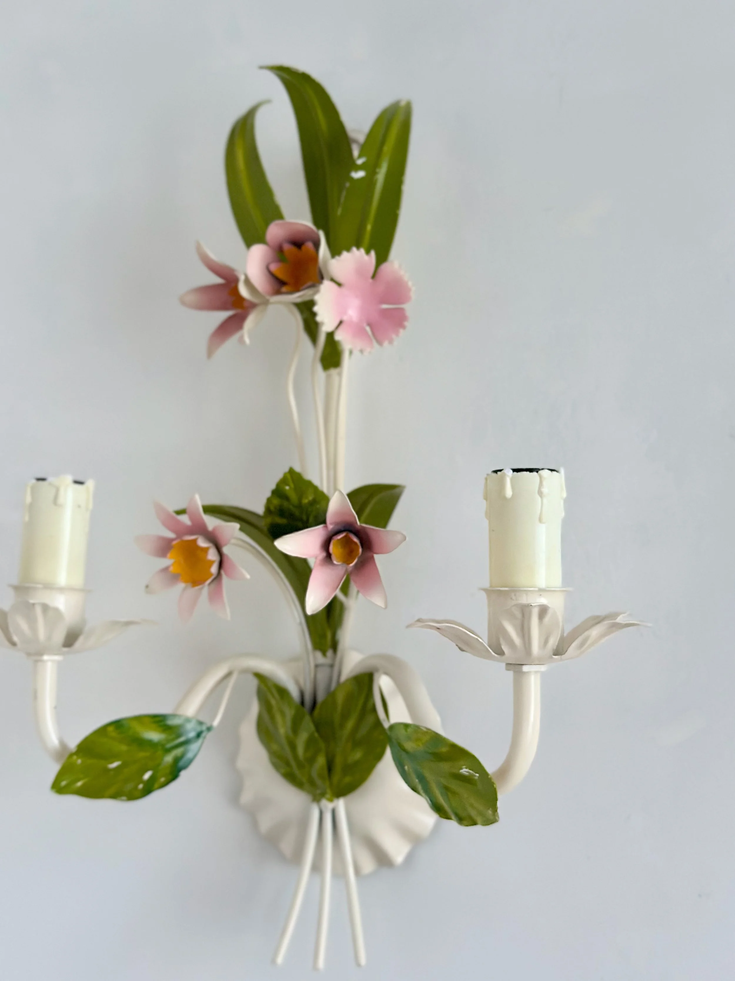 2 Sconce Tole Pink Asters Green leaves Orange Flowers (11).jpeg
