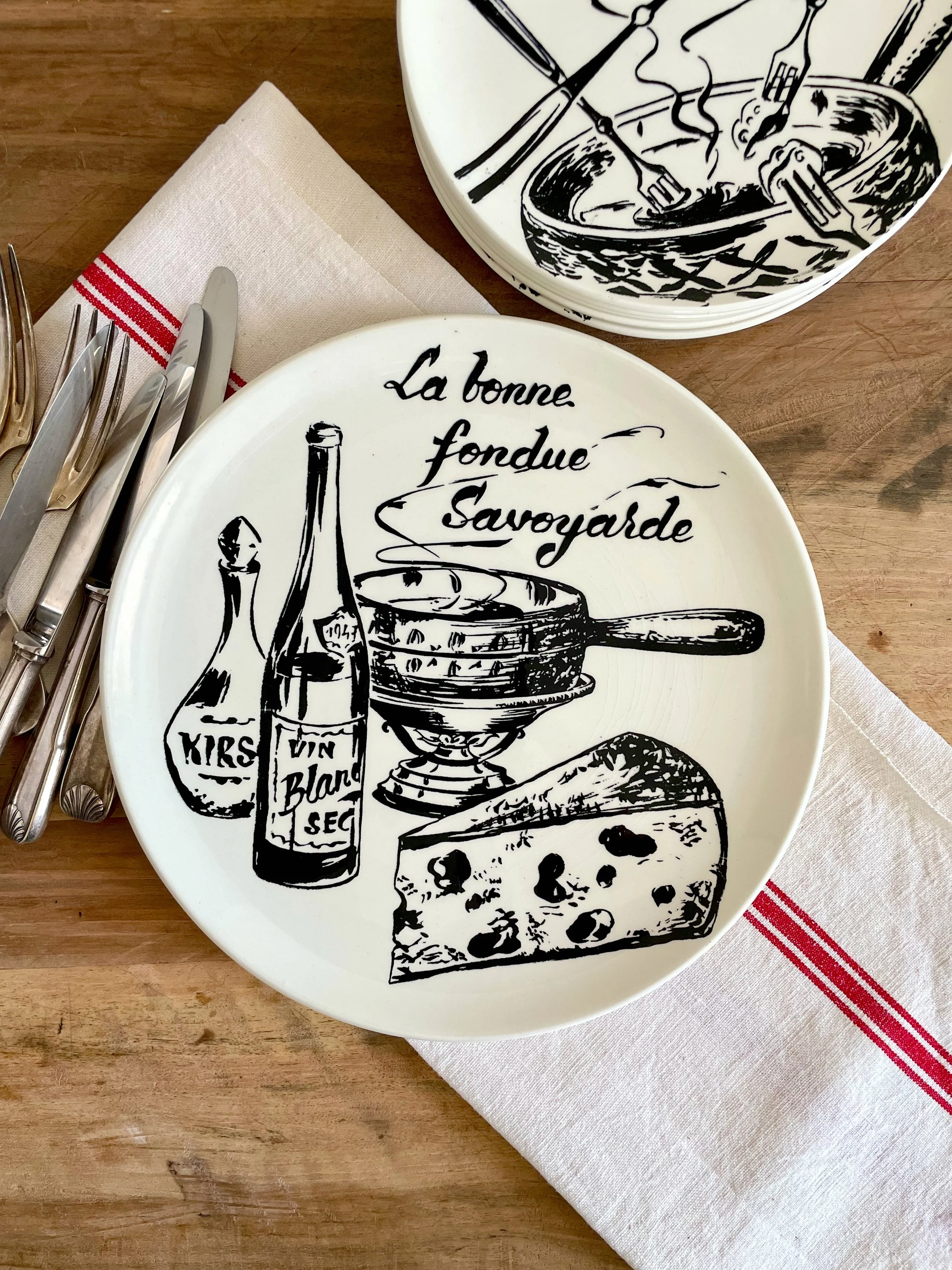 Fondue Set Black and White.jpeg