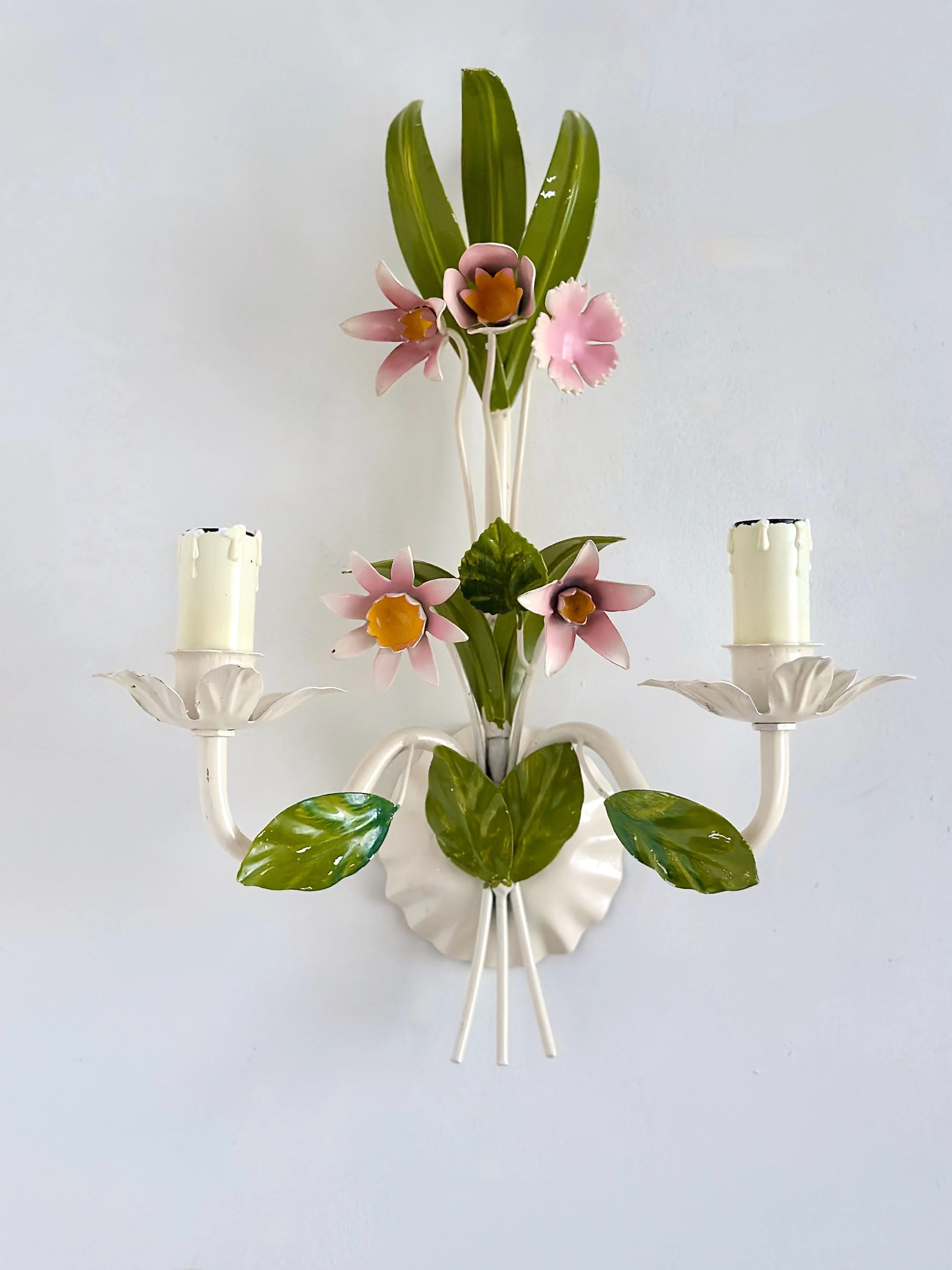 2 Sconce Tole Pink Asters Green leaves Orange Flowers (10).jpeg