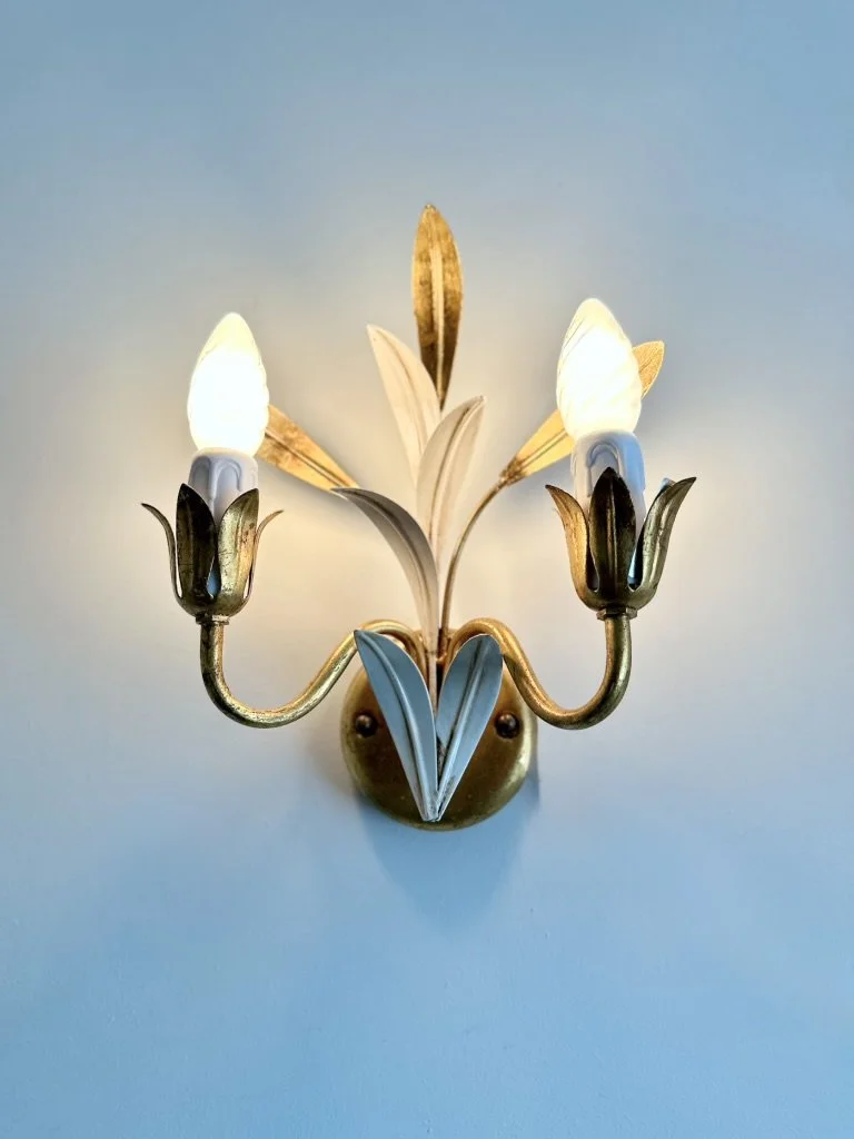 Vintage gold gilt and white enamel leaf wall light, Masca, Italy 1970s