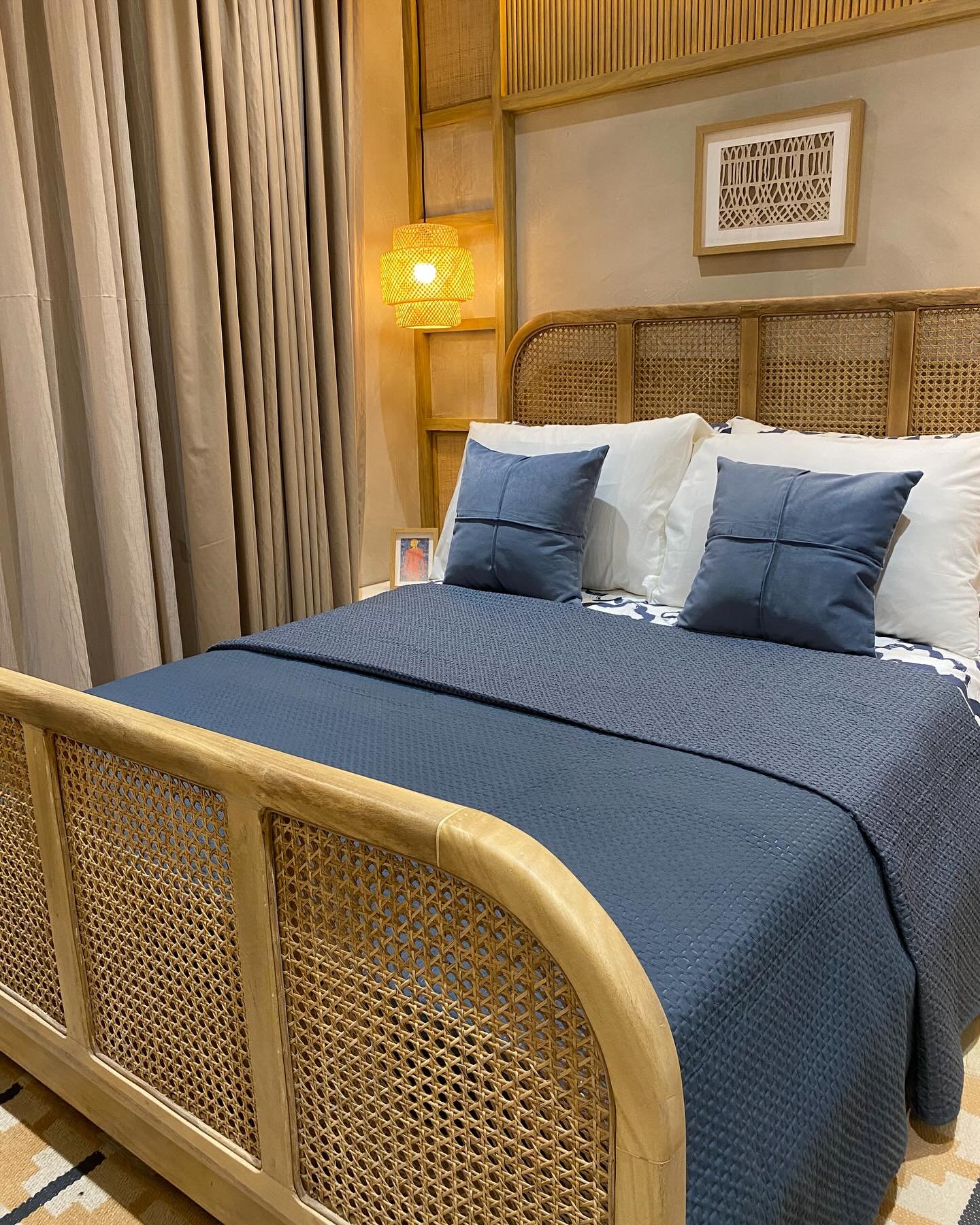 Furniture at Futura Shores showroom at the Marina Mall by Tropique Living. Thank you Idr. Pinky and the Filinvest team for the trust and support. 

#dumaguetefurniture #rattanph #rattanfurniture #furnitureph #customfurnitureph #furniturephilippines