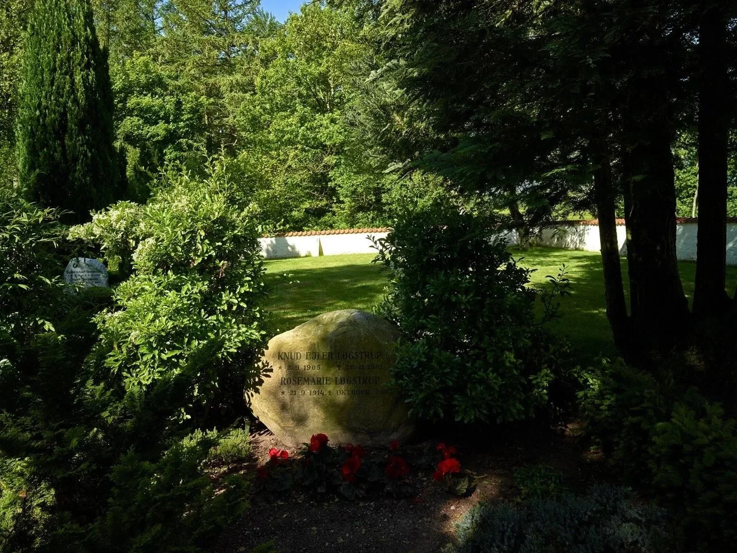 Hyllested Skovkirkegård