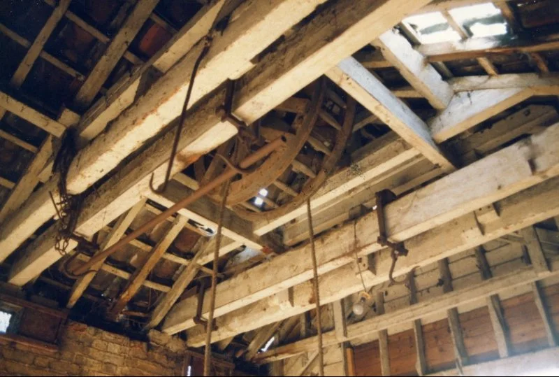 interior roof beams and wheel