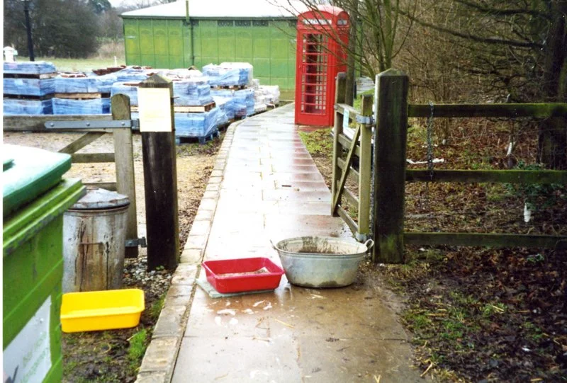 footbaths by side gate