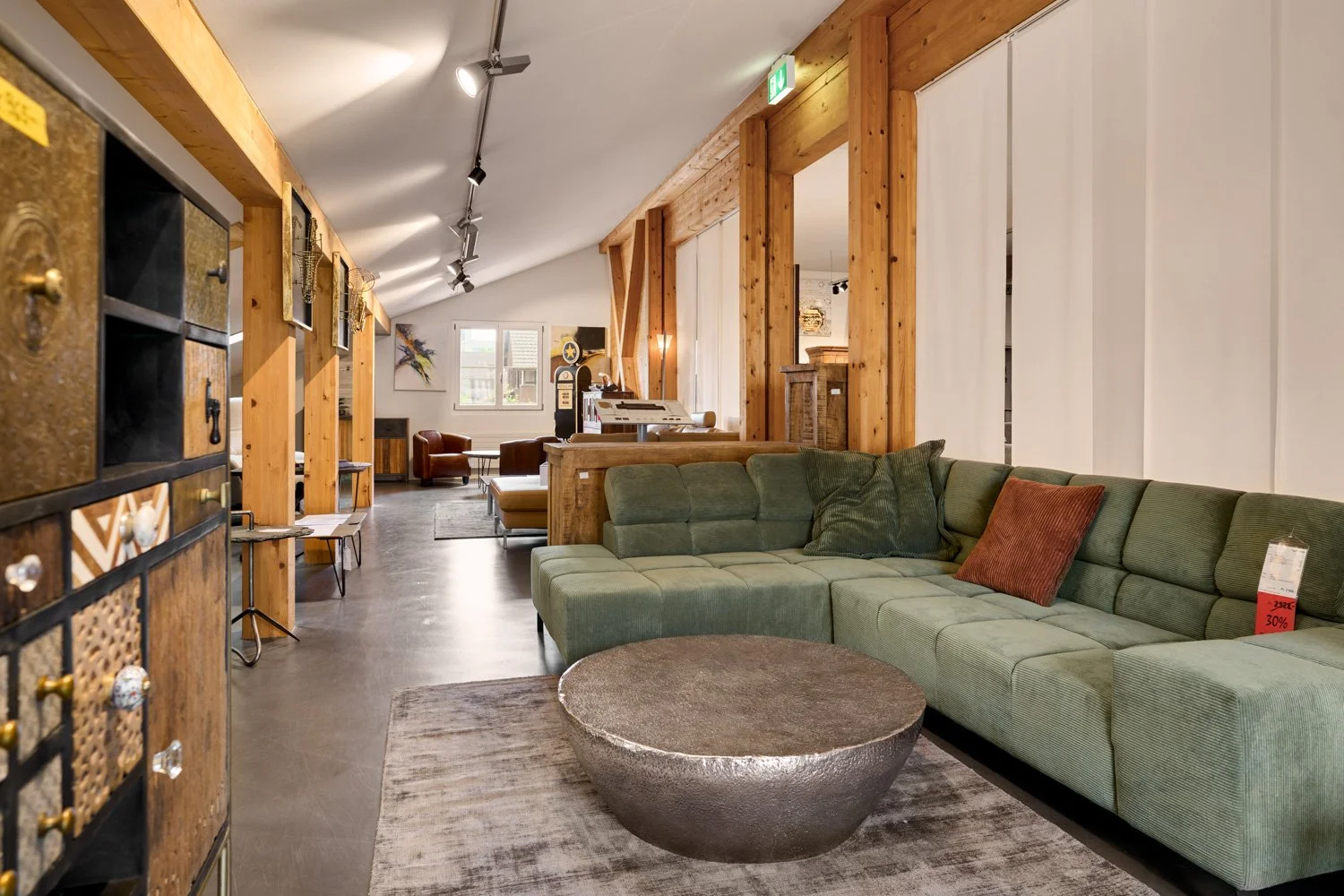 Bilgeri_Moebel-INDOOR_5_v3 - 16bit.jpg