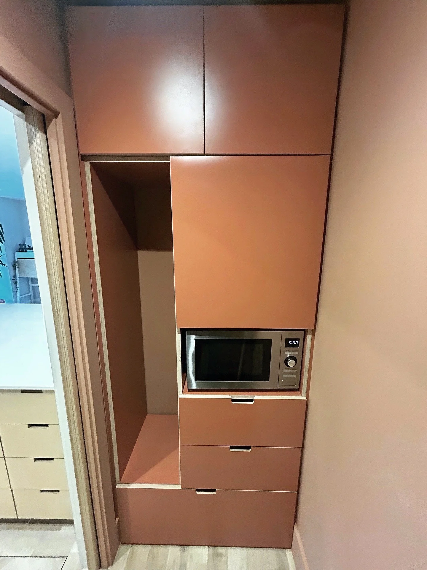 Pantry 2.JPG