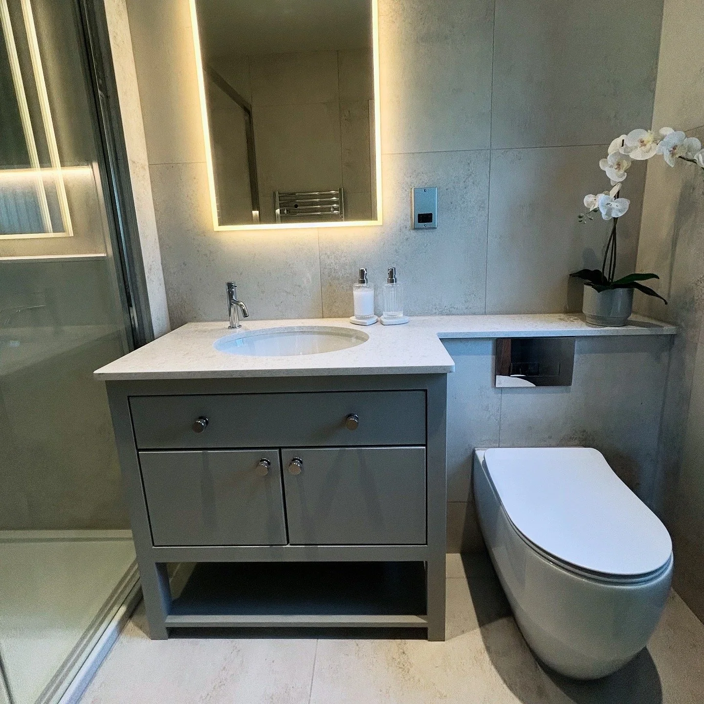 Bathroom 5.JPG