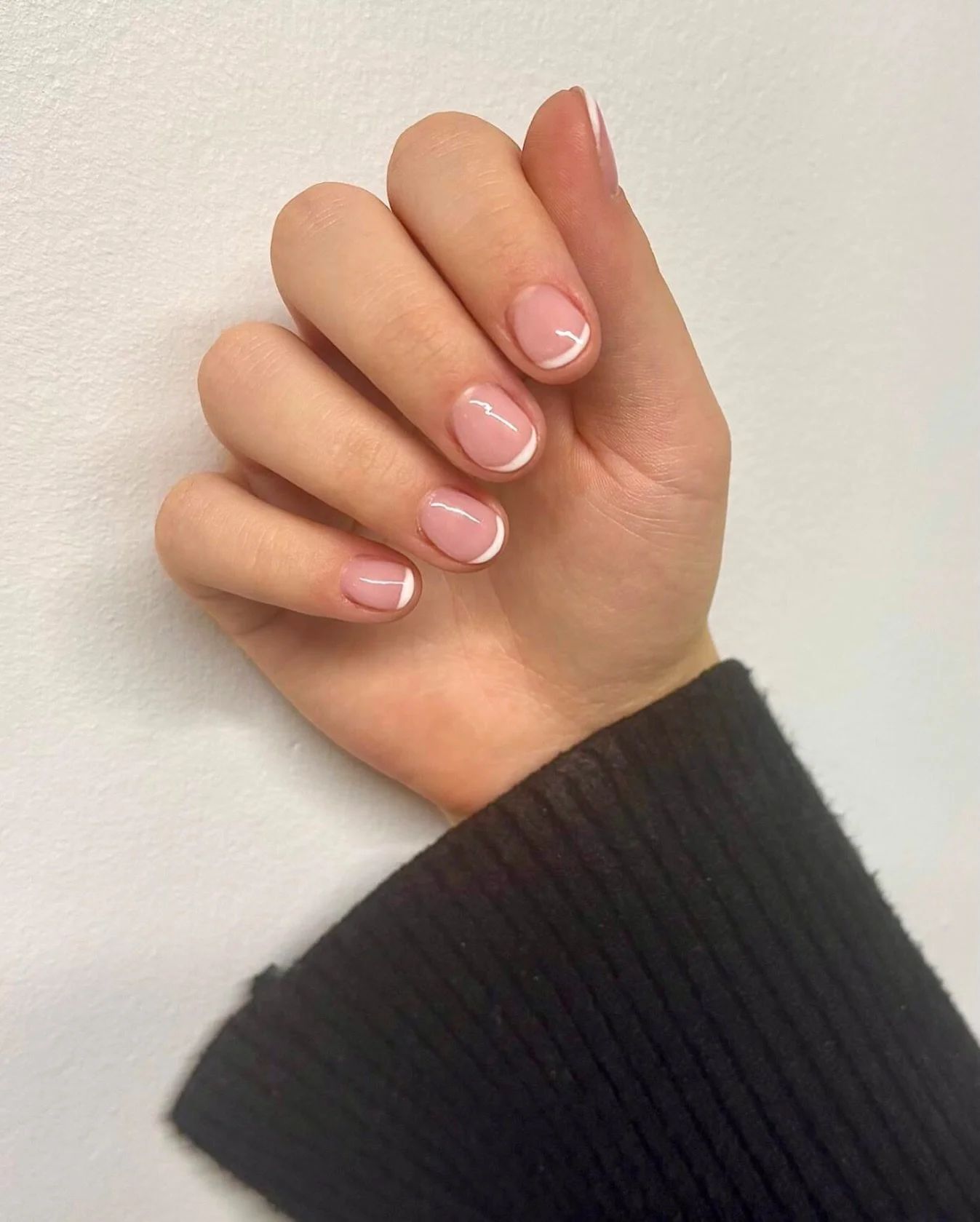 French Manicure - perfect for every occasion 🫧🧴☁️