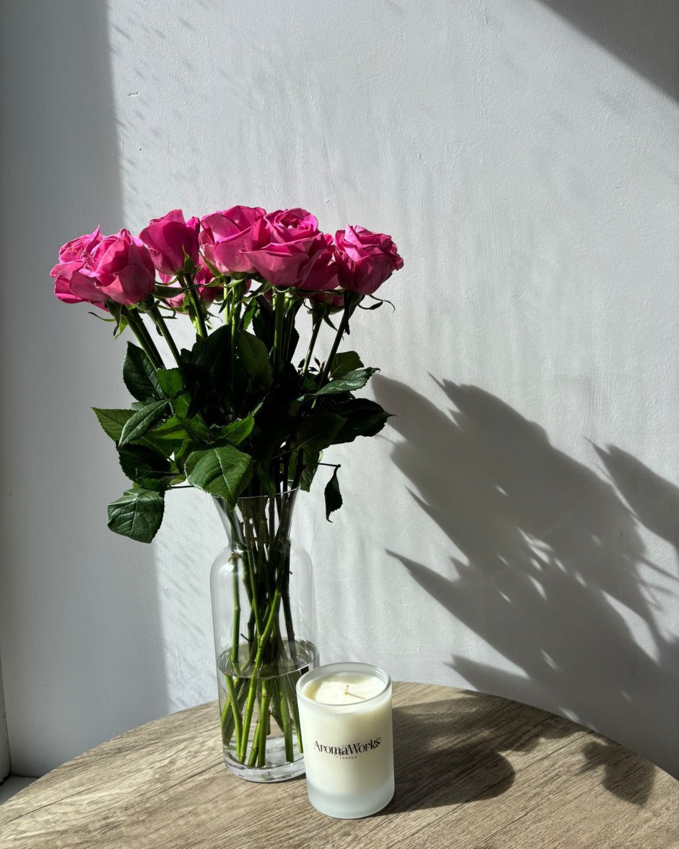 The sunshine this week has us very much in the mood for spring 🌺

A lovely time to book in for a little seasonal refresh.