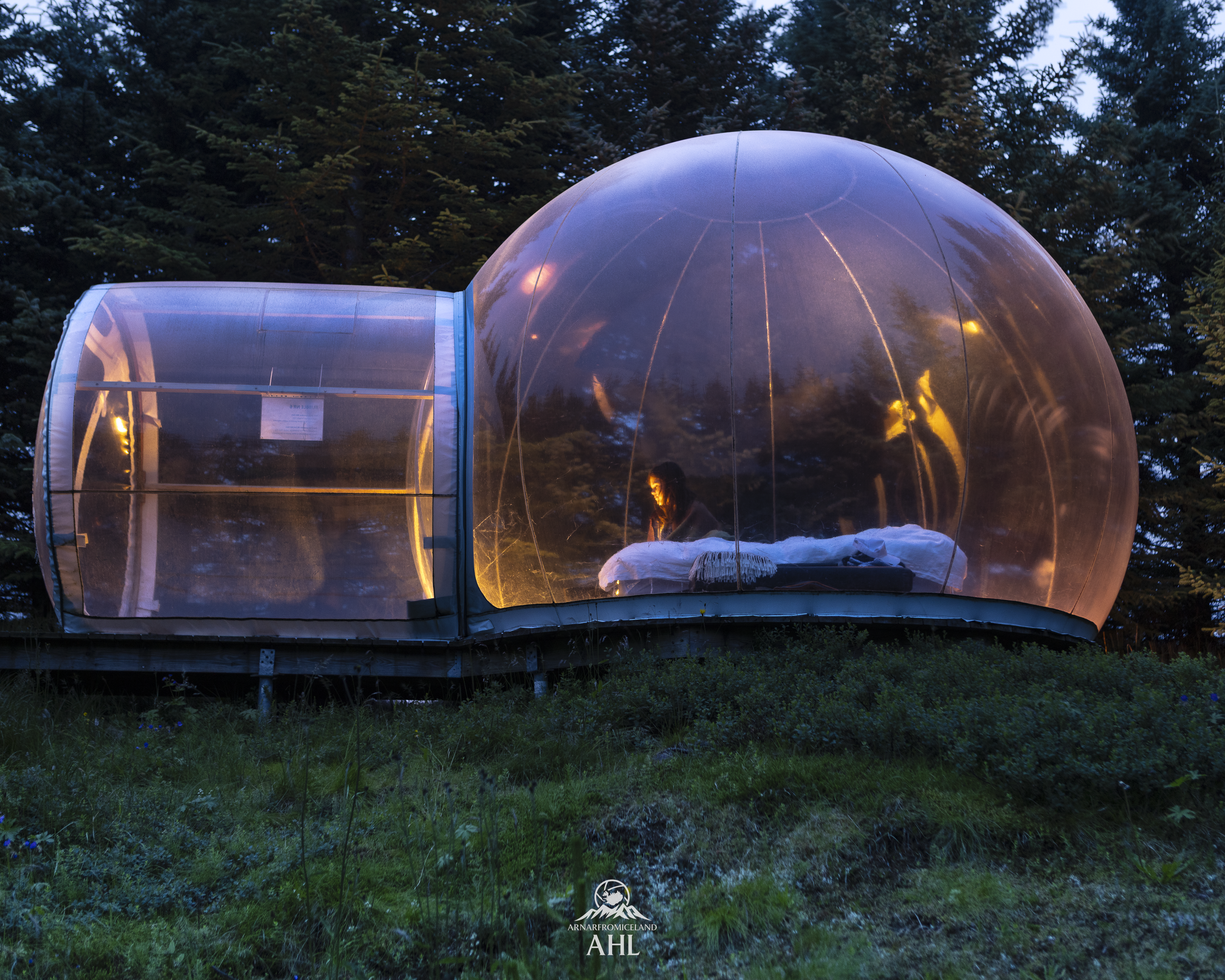 sleeping in 5 million starts hotel with noting but wild nature and raw power of Iceland 