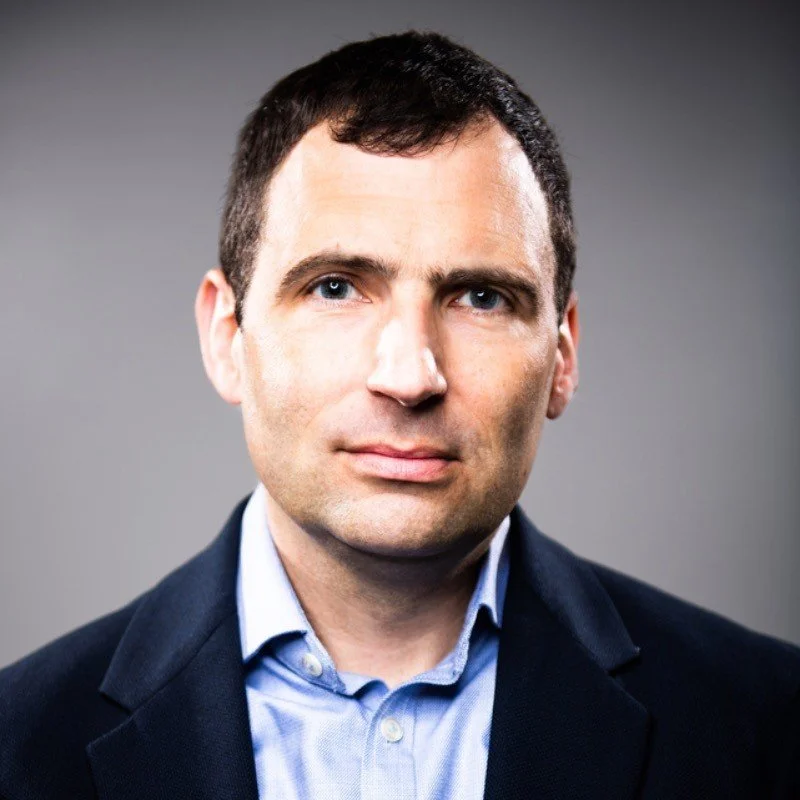 “Rob’s insider perspective offers startups an invaluable understanding of the federal government, equipping readers with the insights and tools necessary to succeed in this complex environment.”