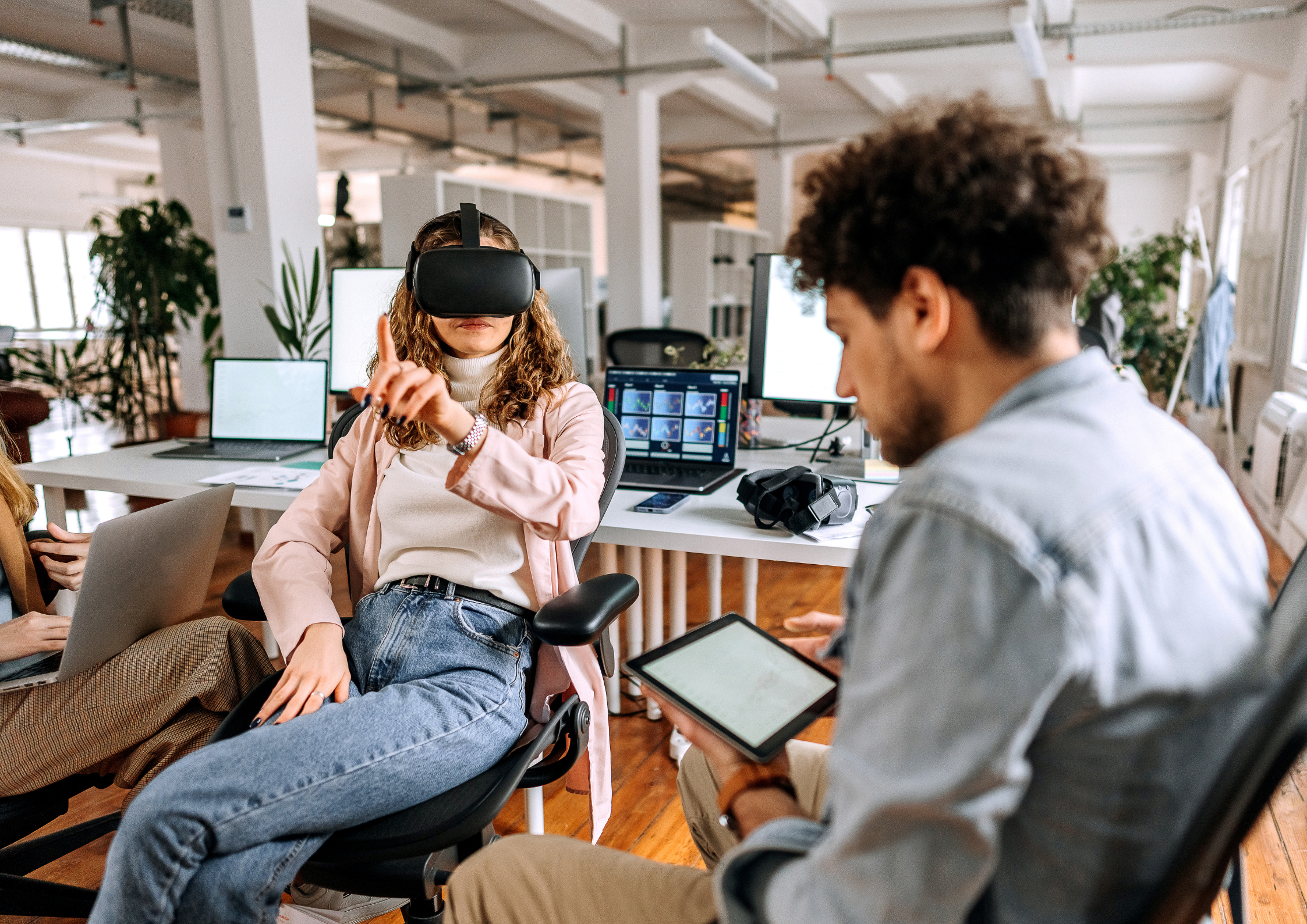 Virtual Re Eye-tracking VR controls to enhance accessibility and comfort in ...