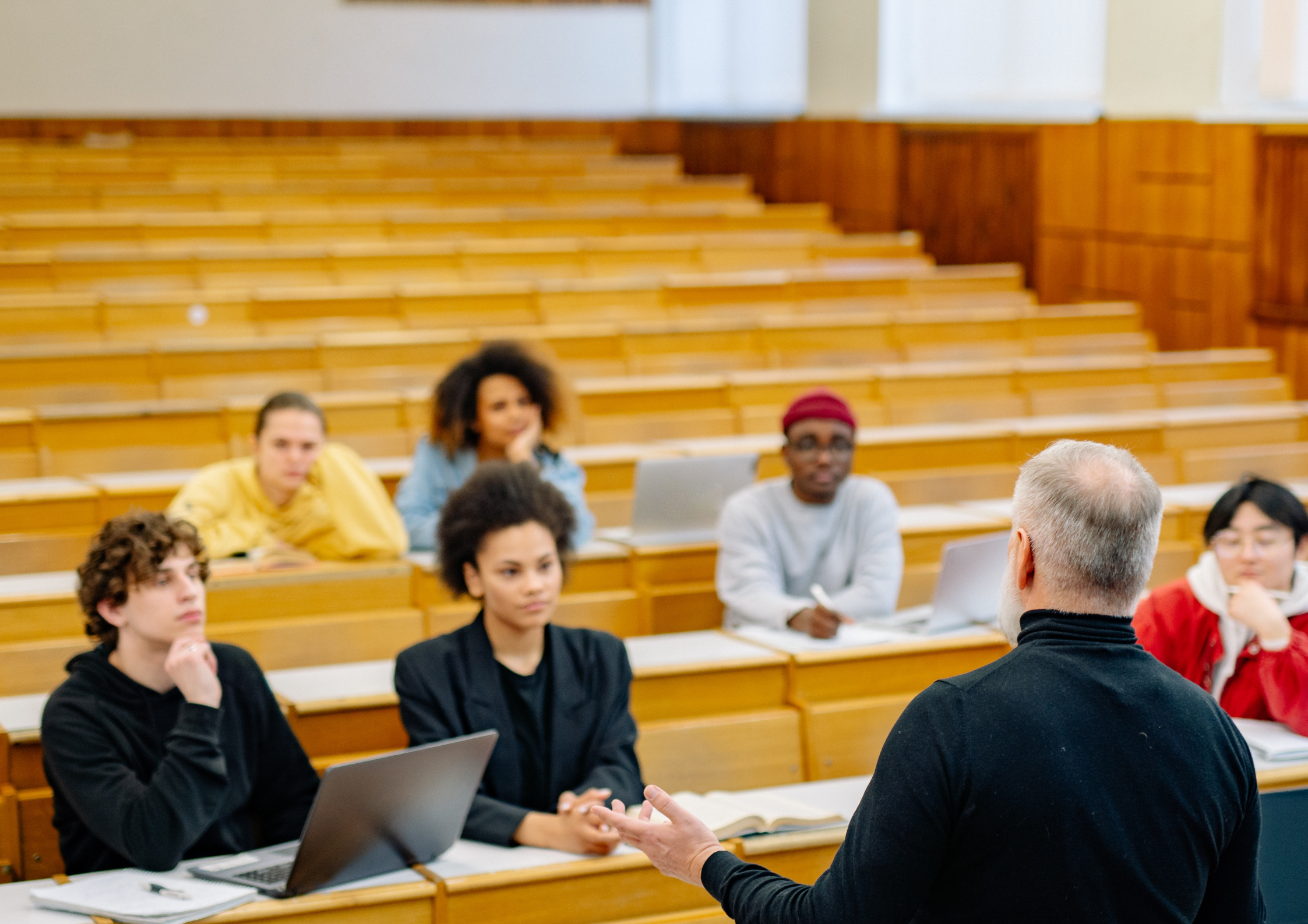 Lighter learning content: convert lecture videos and compress files for LMS delivery