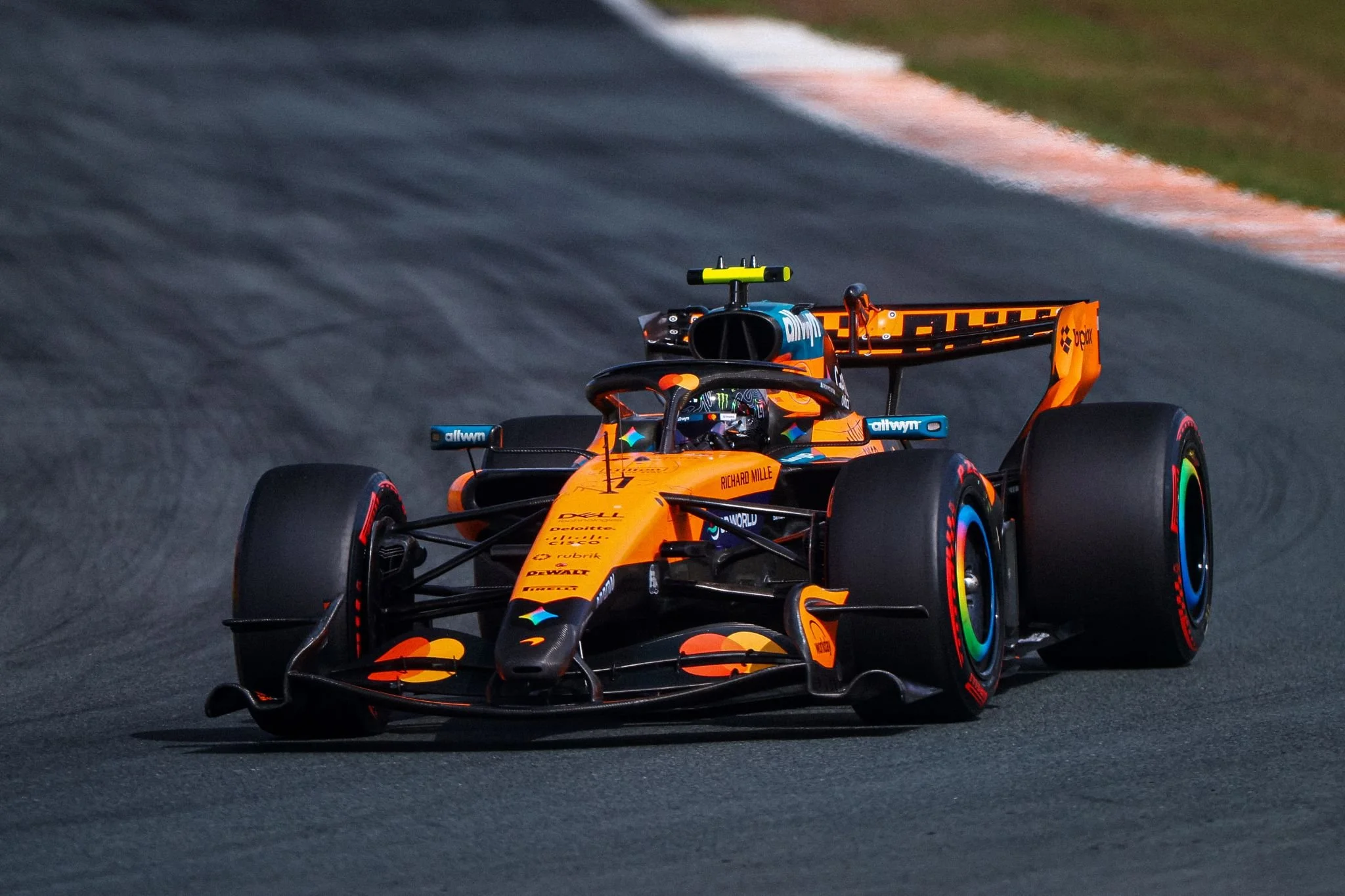 McLaren Racing opens 2027 engineering graduate and internship applications