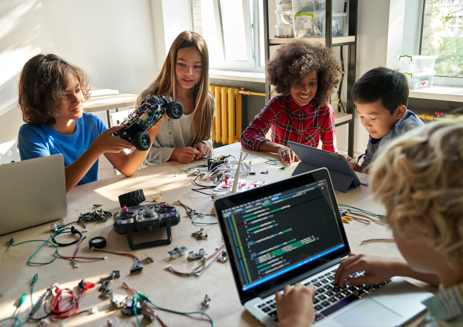 Walnut Coding promotes AI programming in Chengdu, China schools ...