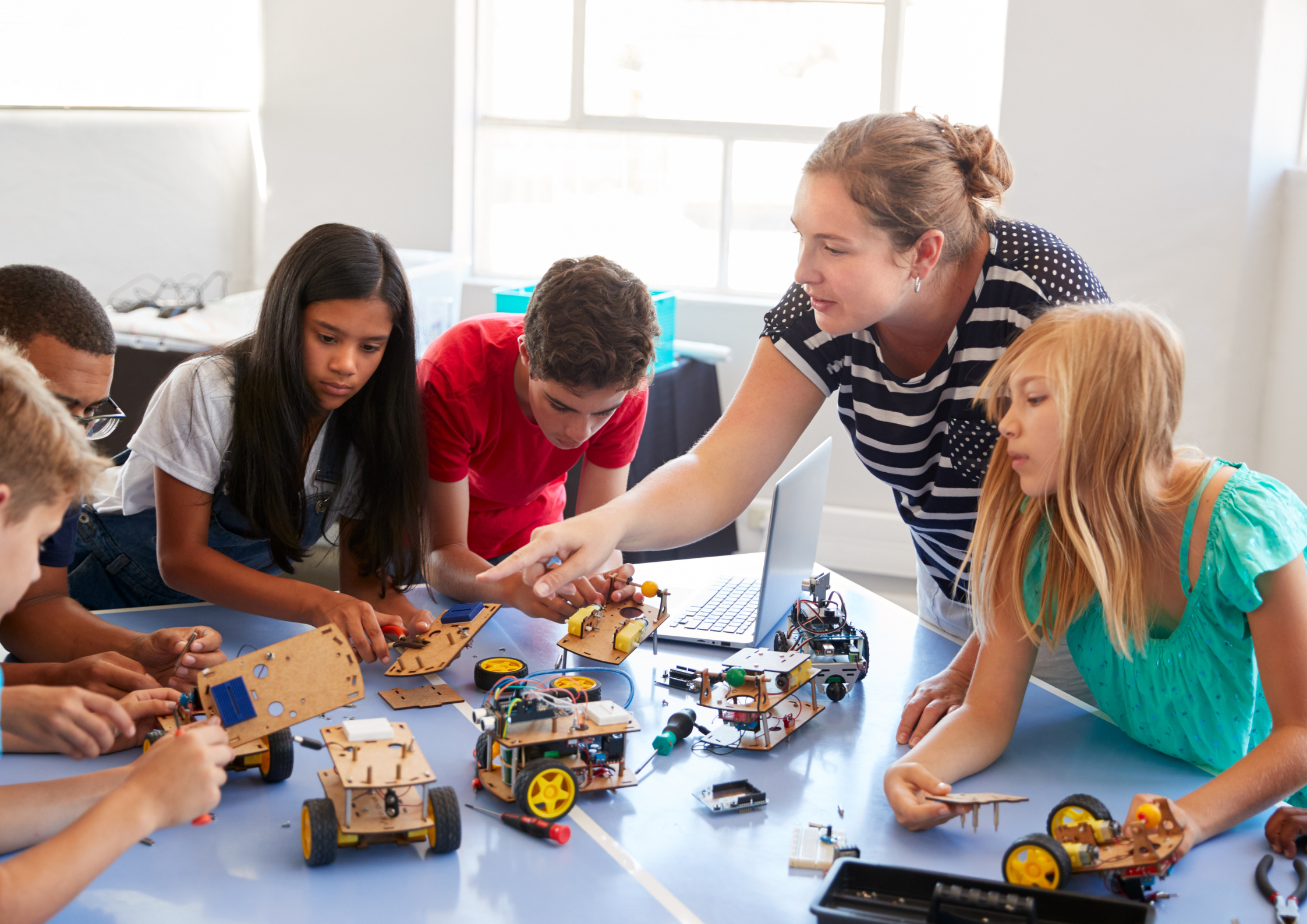 Maine DOE expands Pine Tree Programming statewide with micro:bits coding clubs