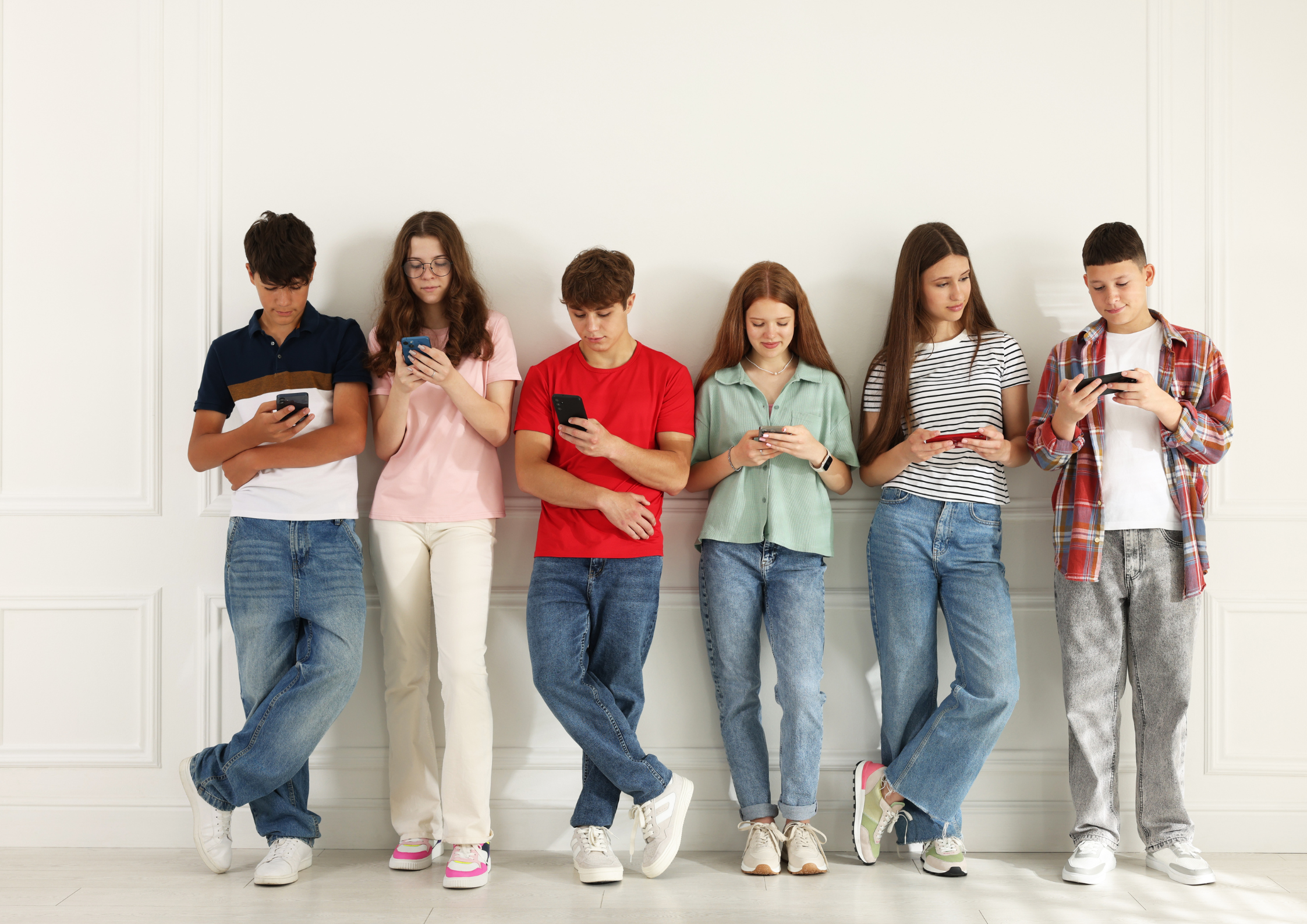 Stanford, FOSI, and California Partners Project publish parent guide to teen digital safety