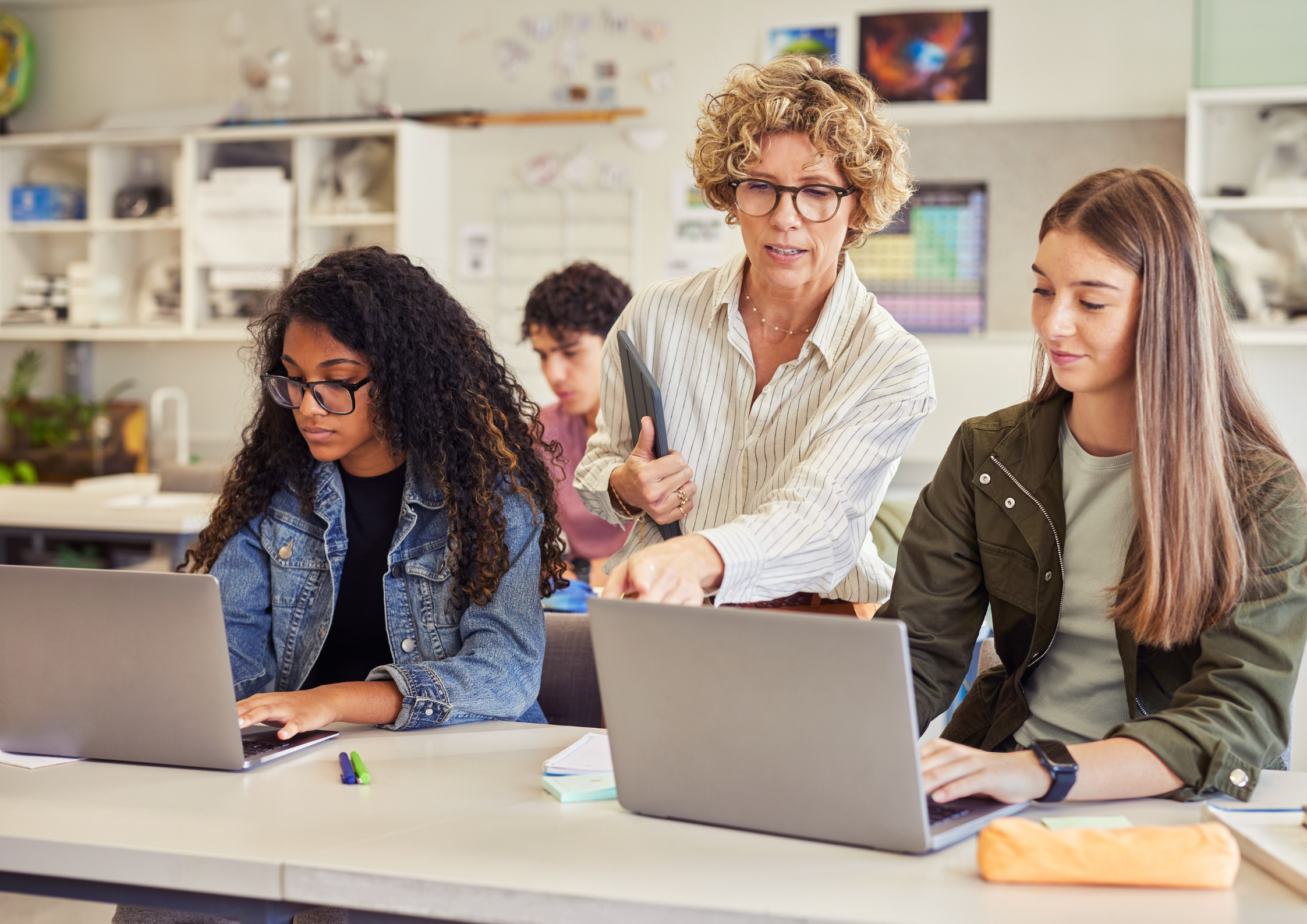 Varsity Tutors launches Live+AI to link human tutoring with always-on AI