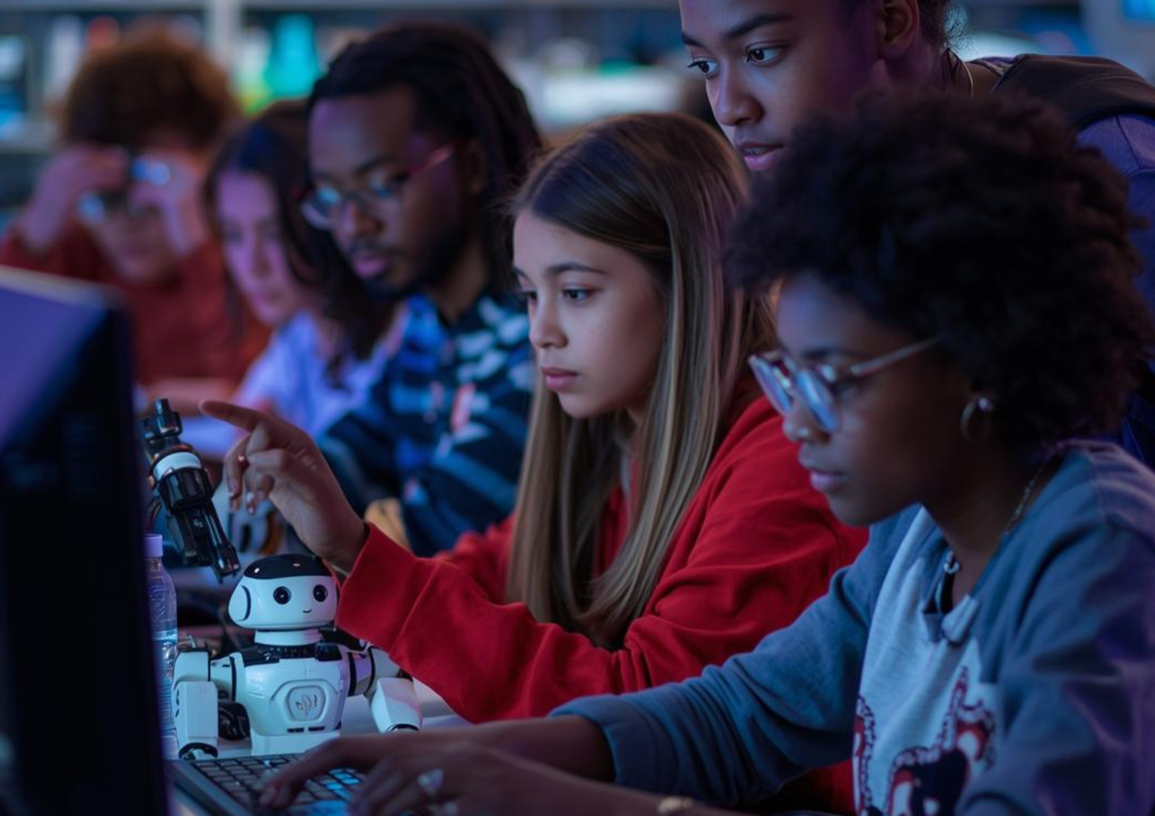 Raspberry Pi Foundation expands Experience AI network with Sri Lanka partnership