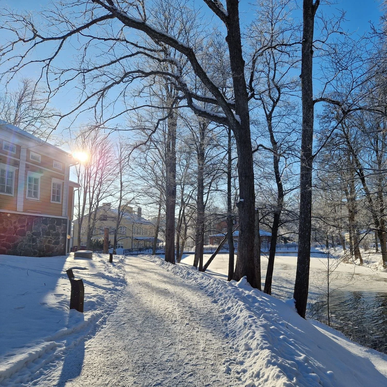 LEAD! Foundation is building orchestral leaders &mdash; even at -20&deg;C ❄🎻

Are you already warmed up for the Easter Sessions 2026? Buy your tickets now! Link in bio.

#lead2026 #fiskars #classicalmusic