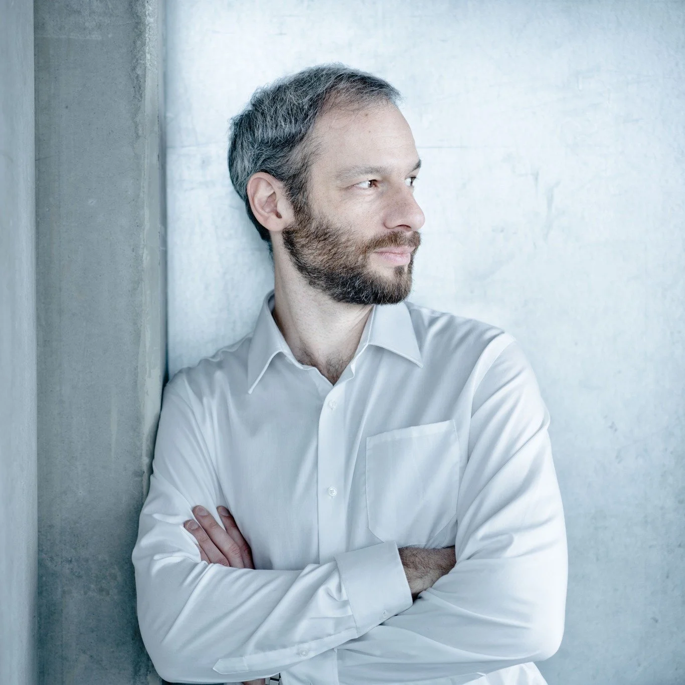 ✨ We are excited to announce that Dima Slobodeniouk @dima_slobodeniouk will join us for the Fiskars Summer Festival 2026 as one of the conducting mentors ✨

Slobodeniouk collaborates with the world&rsquo;s leading orchestras, including the Berlin Phi