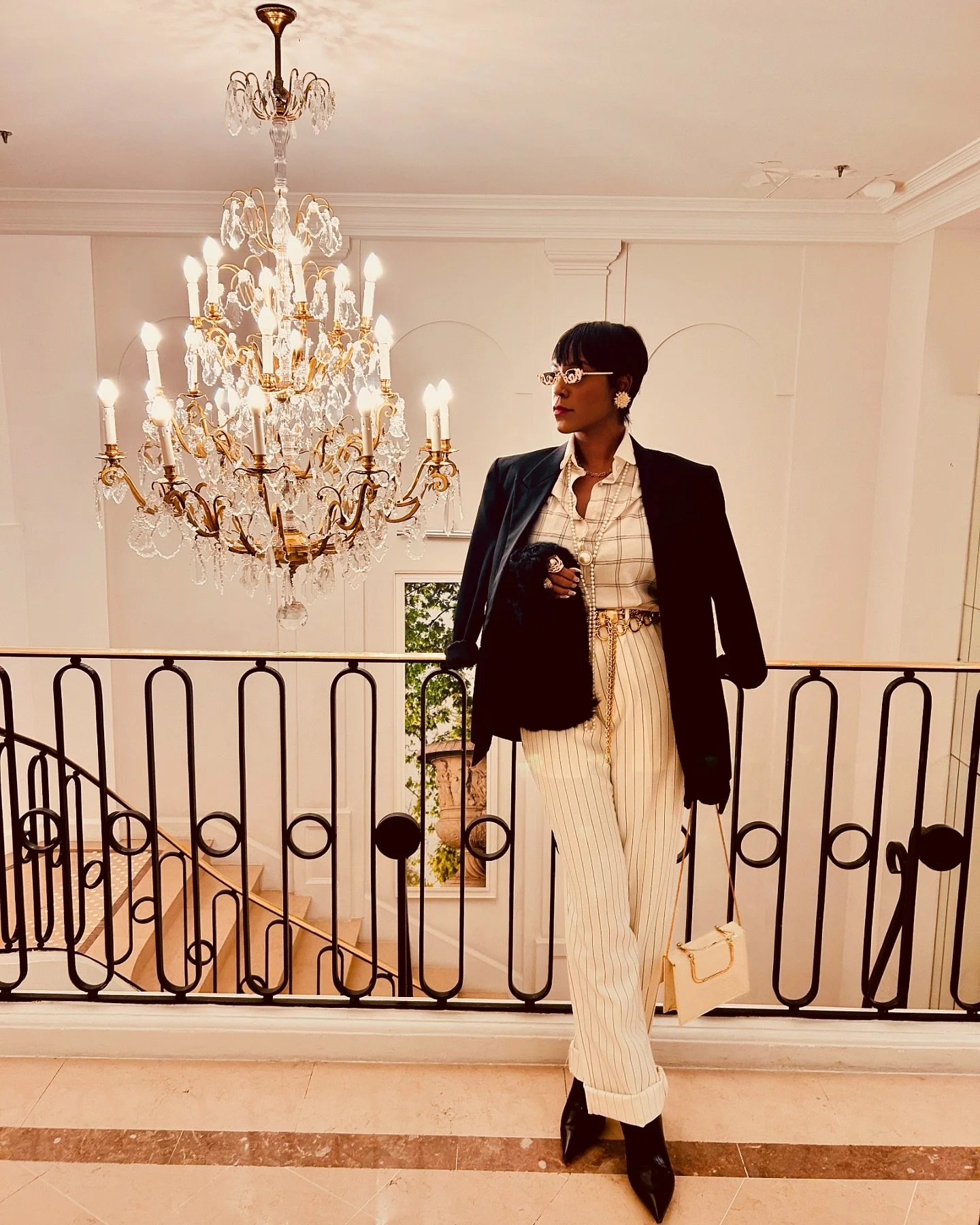 We don&rsquo;t chase, we attract&hellip;✨✨✨
&bull;
&bull;
&bull;
&bull;
&bull;
&bull;
&bull;
&bull;
&bull;
&bull;
&bull;
&bull;
#ParisNights #MyClient&amp;I #SteppingOut #FashionStylist #BlackExcellence #Opulence #FineDining #Grown&amp;Sexy #Chic #So