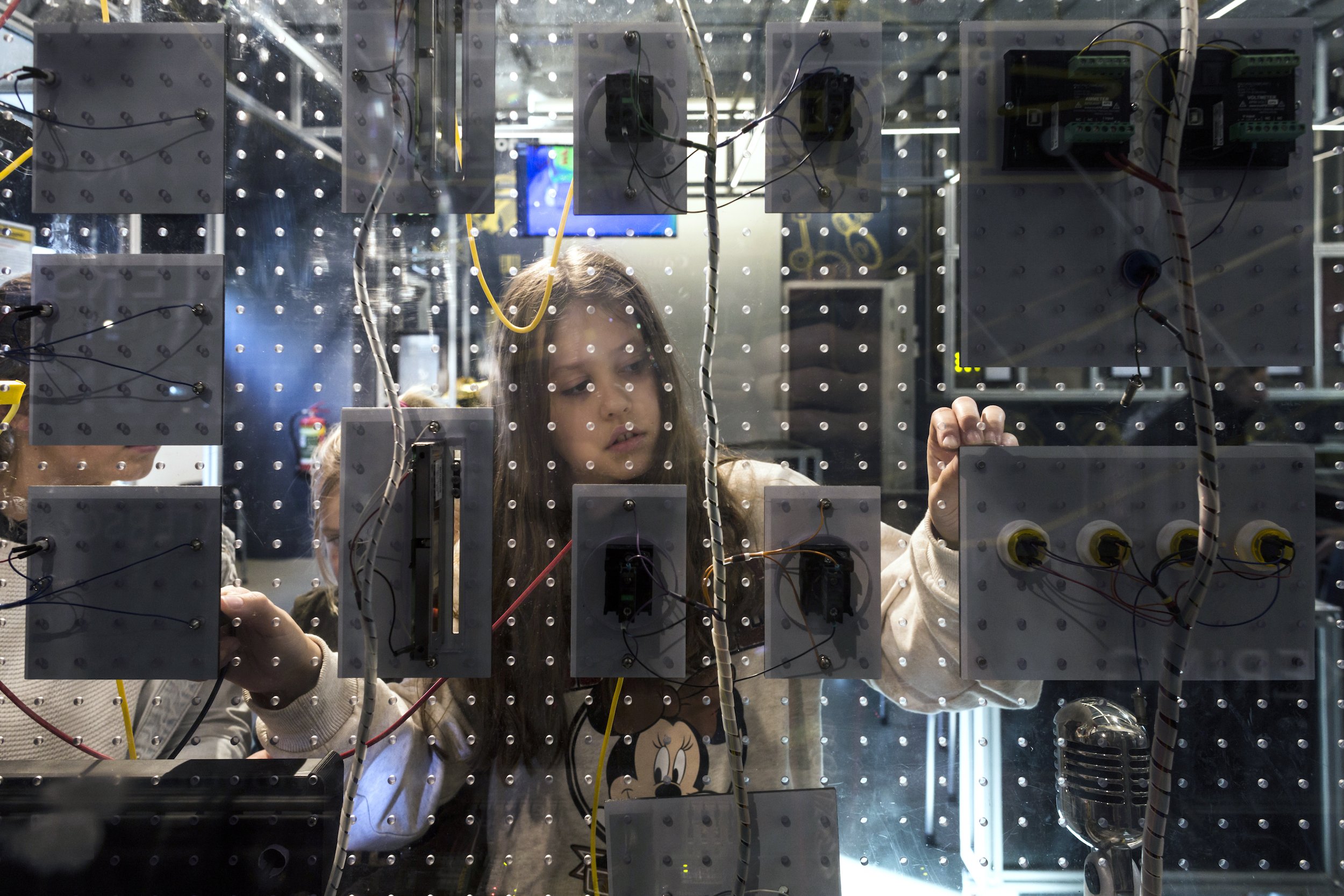 2021-Museon-Discoverlab (10 van 22)-system-board-interactive-exhibit-exhibition-design-designwolf.jpg